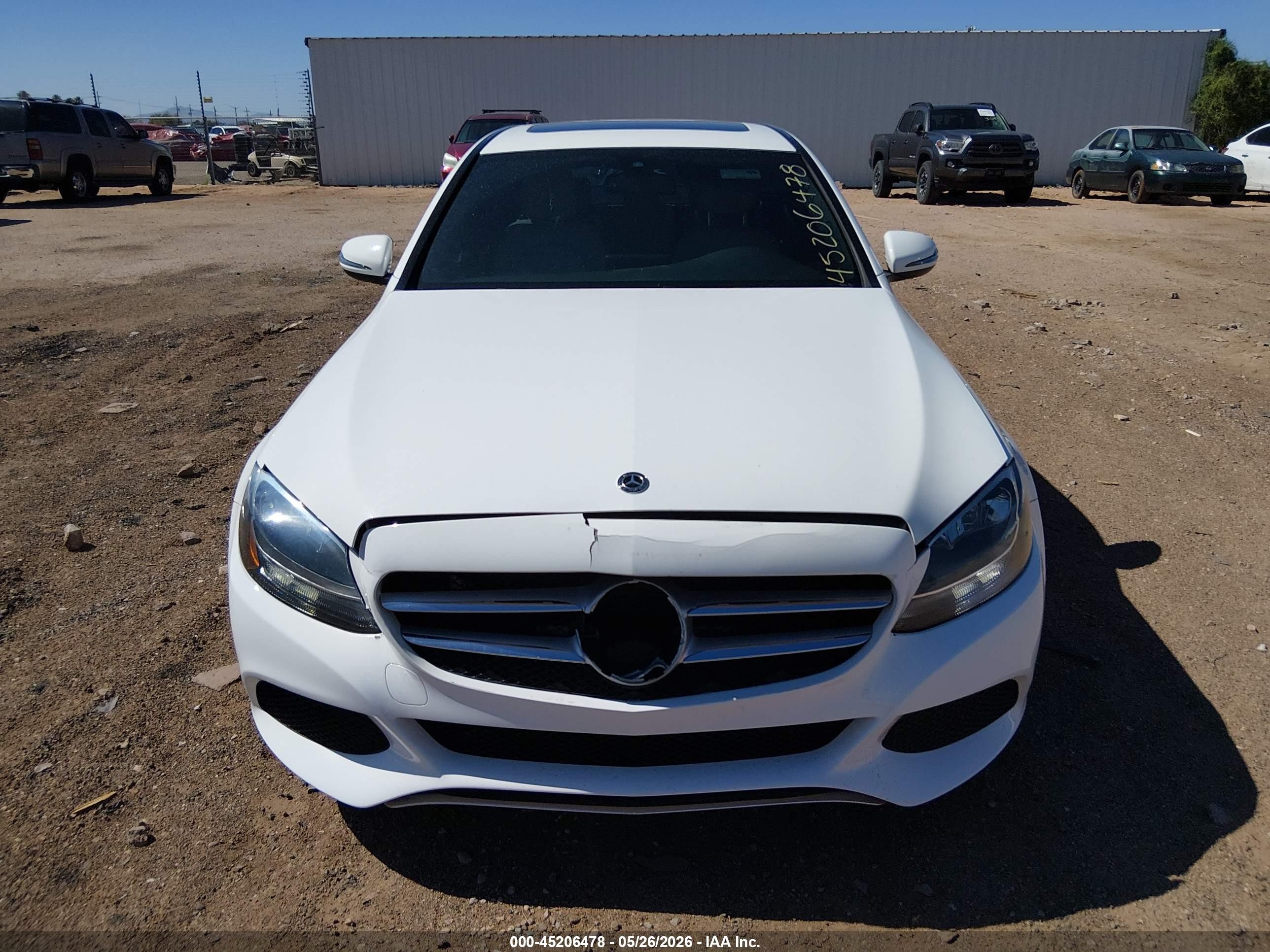 2018 Mercedes-benz C 300   White vin: 55SWF4JB9JU238611