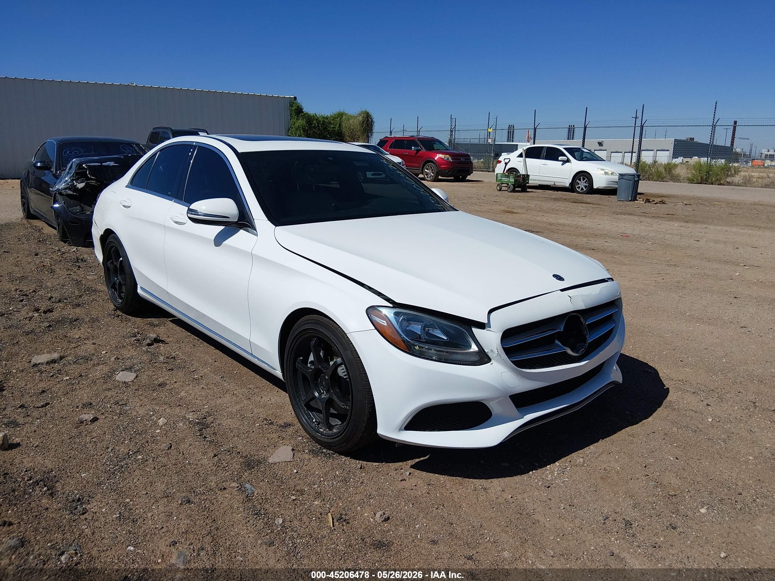 2018 Mercedes-benz C 300   White vin: 55SWF4JB9JU238611