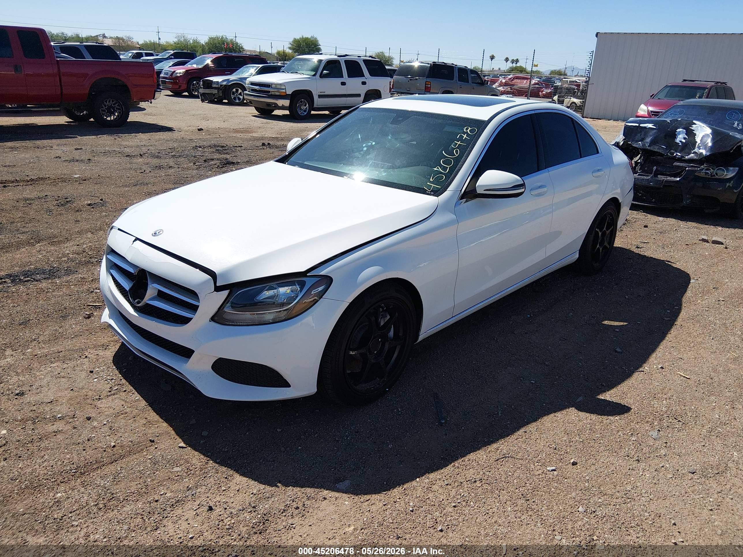 2018 Mercedes-benz C 300   White vin: 55SWF4JB9JU238611