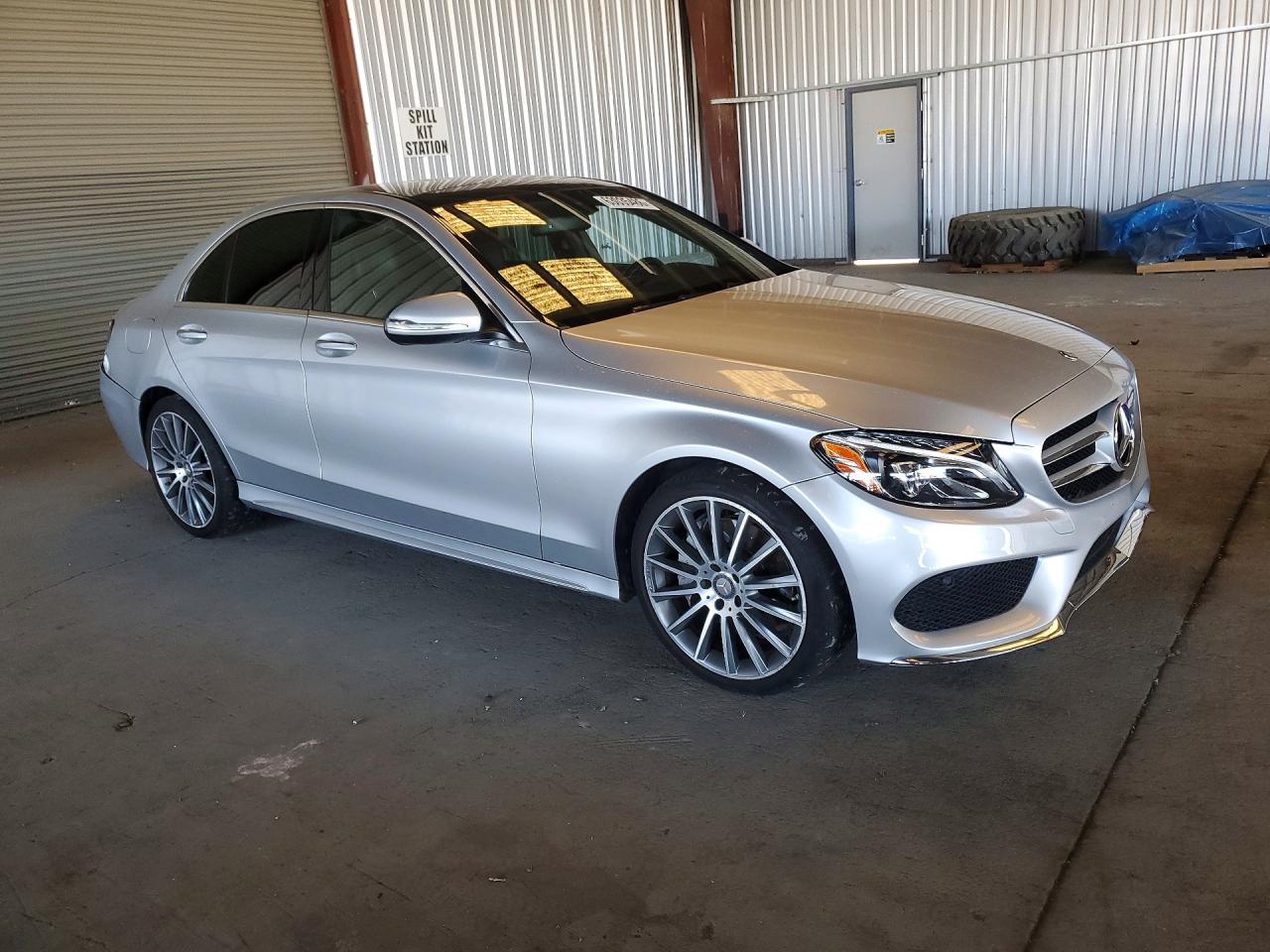 2015 Mercedes-benz C 300 Silver vin: 55SWF4JBXFU046217