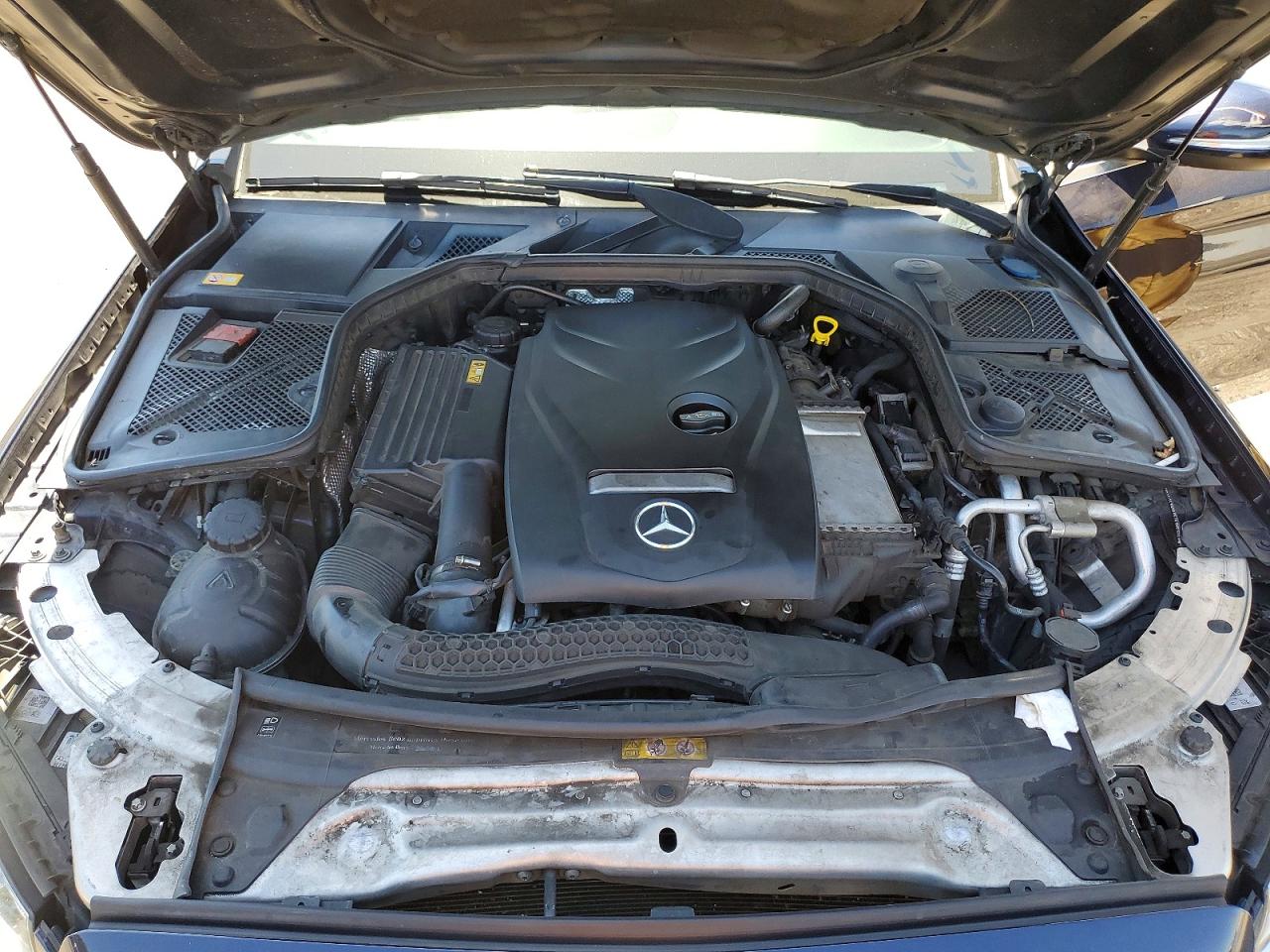 2015 Mercedes-benz C 300 Blue vin: 55SWF4JBXFU054981