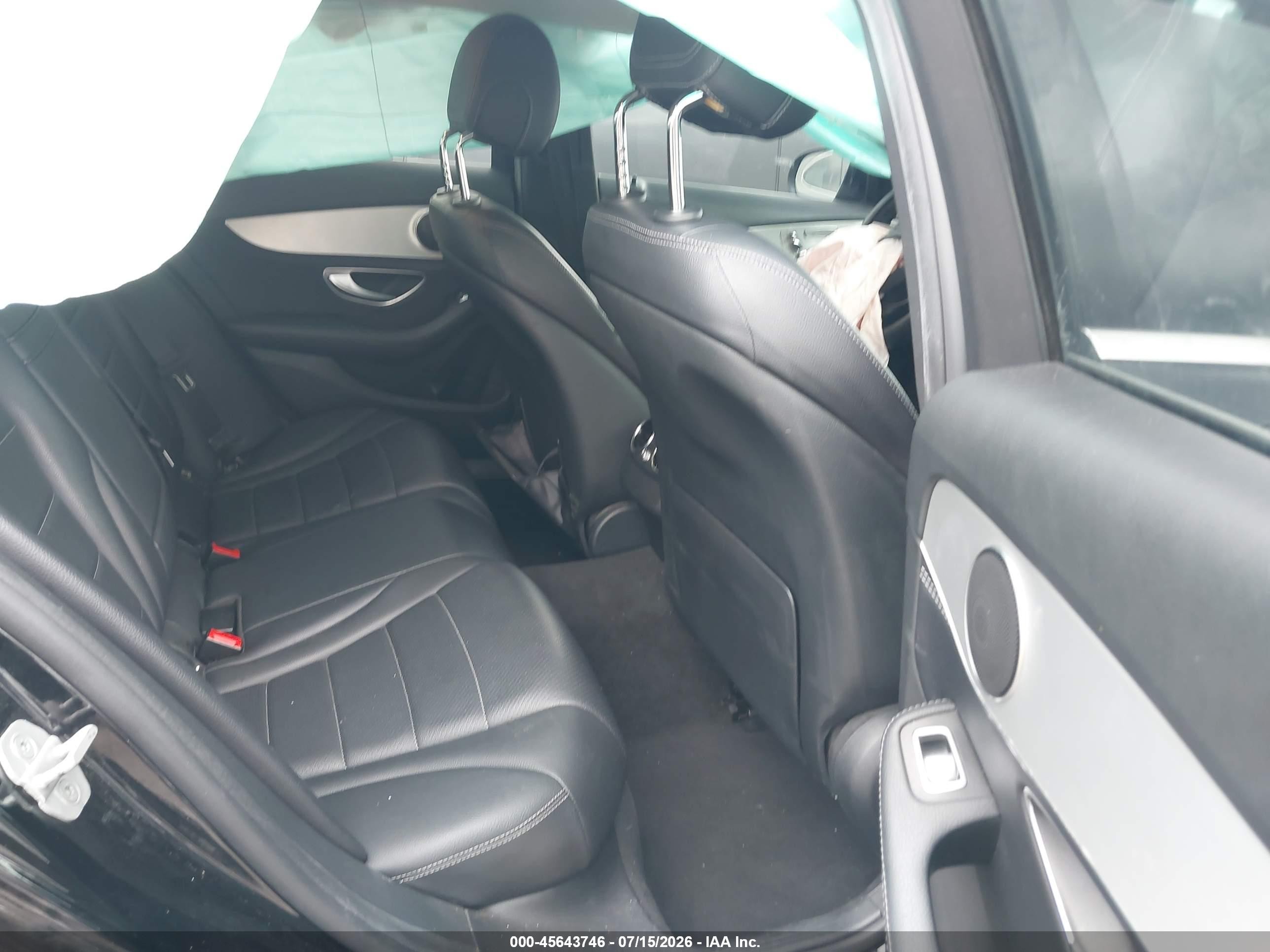 2015 Mercedes-benz C 300 Black vin: 55SWF4JBXFU073143