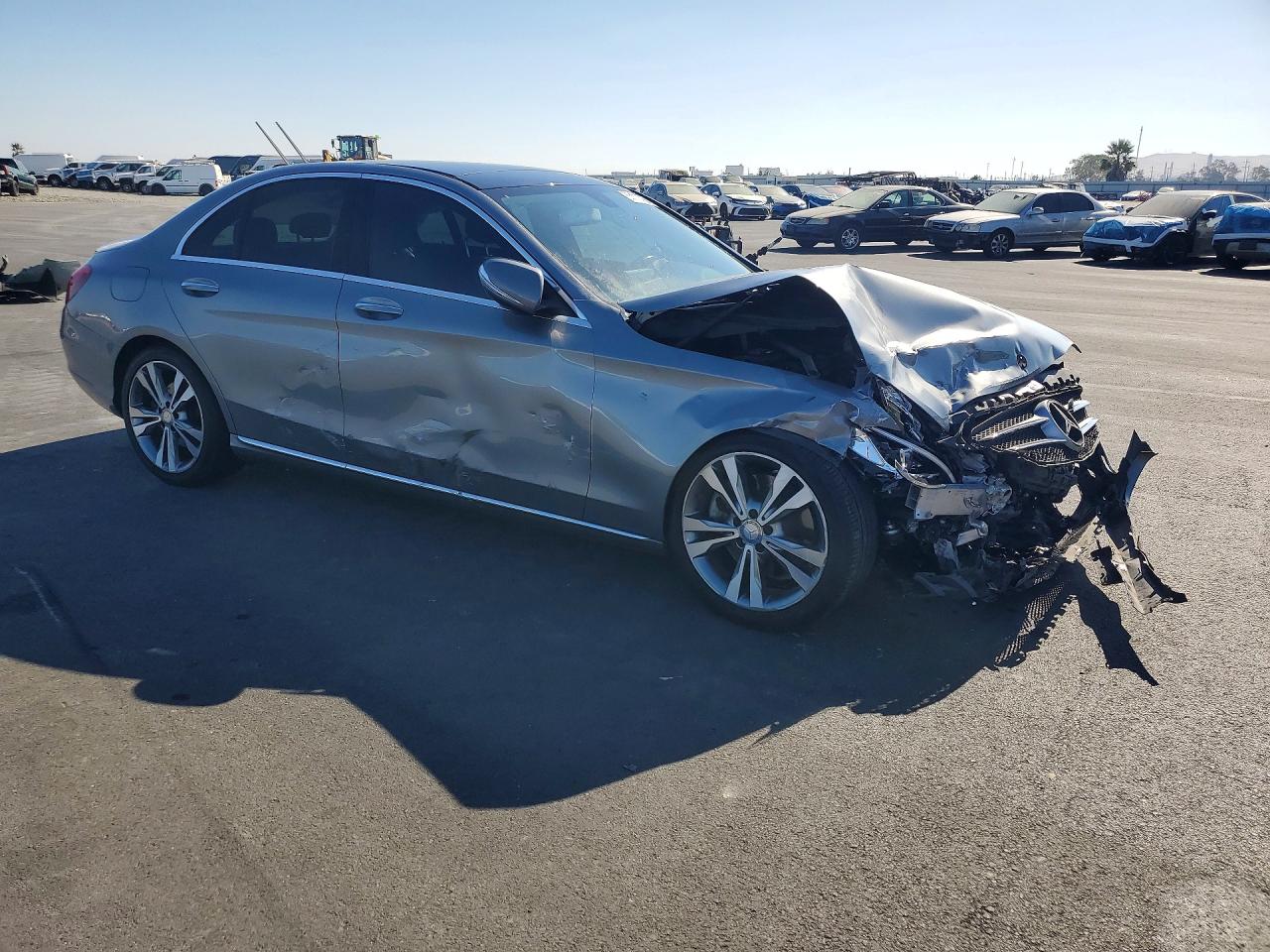 2015 Mercedes-benz C 300 Silver vin: 55SWF4JBXFU073448