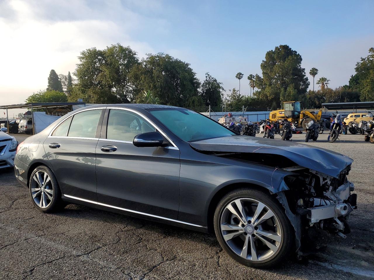 2015 Mercedes-benz C 300 Gray vin: 55SWF4JBXFU077239