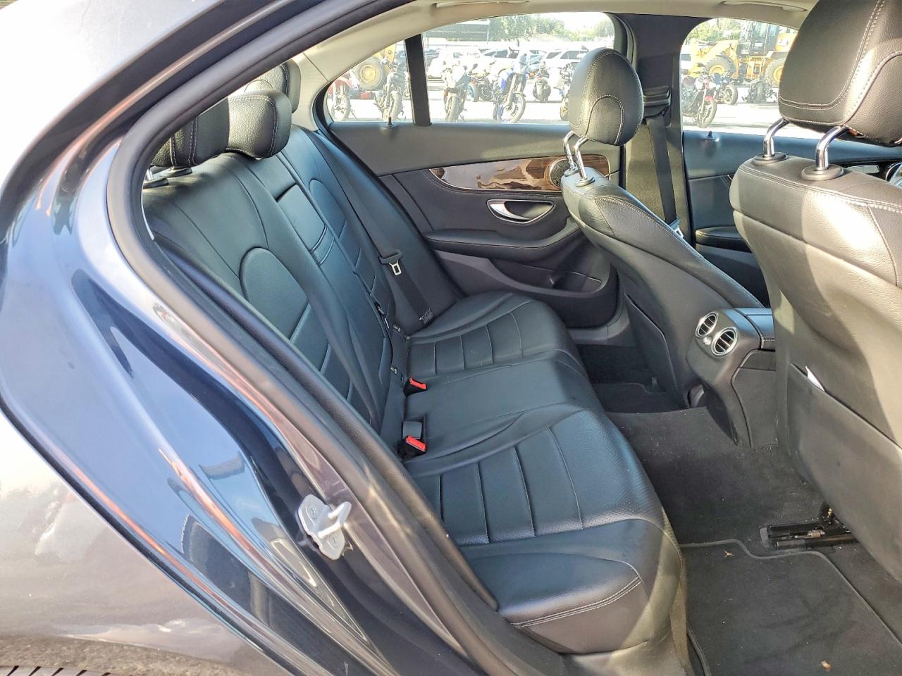 2015 Mercedes-benz C 300 Gray vin: 55SWF4JBXFU077239