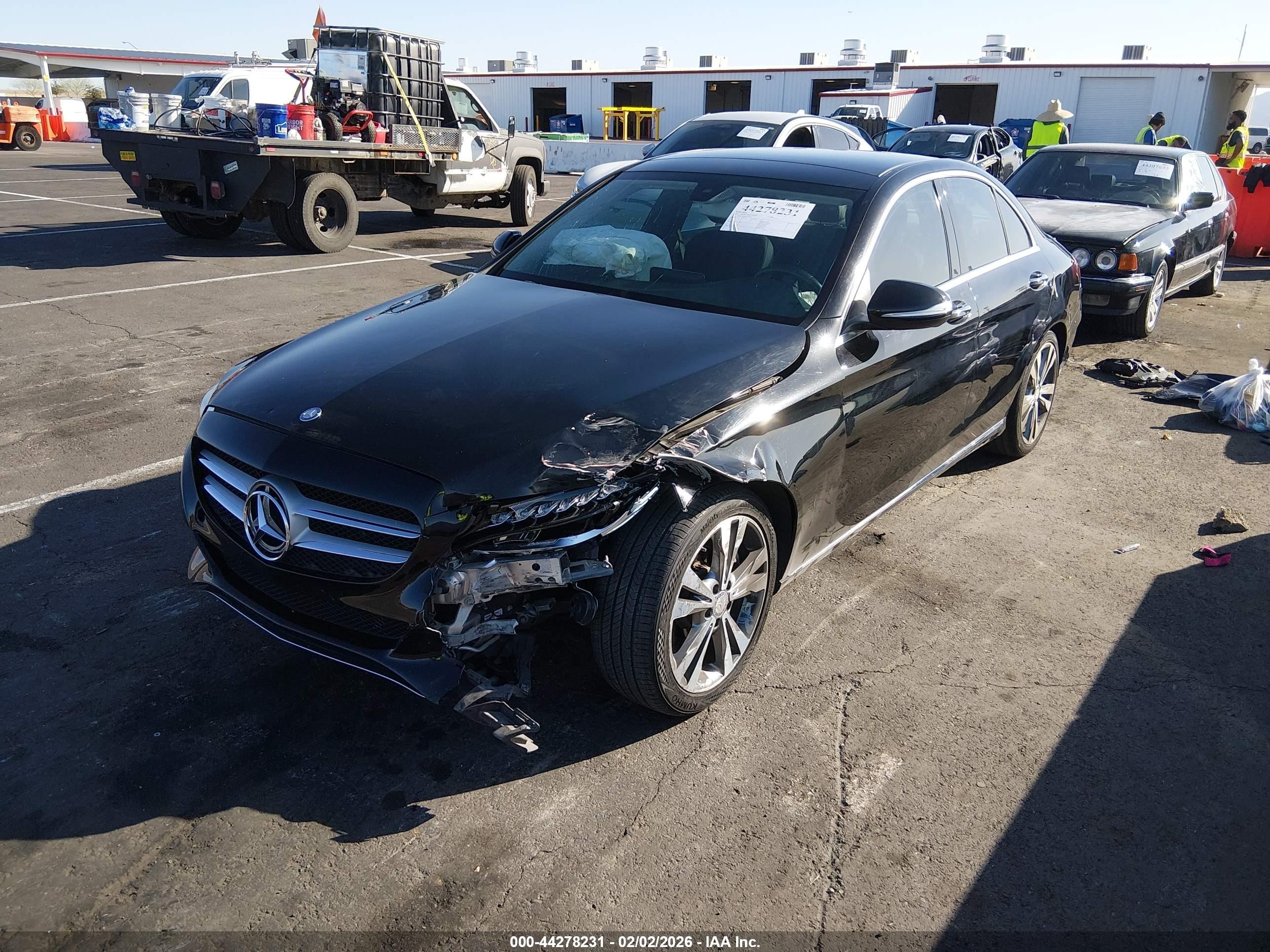 2015 Mercedes-benz C 300   Black vin: 55SWF4JBXFU078164