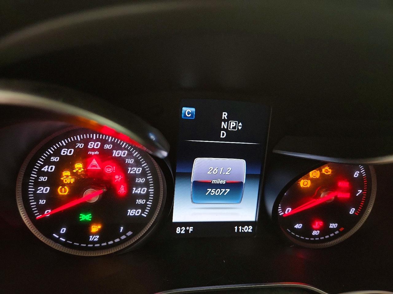 2015 Mercedes-benz C 300 Серебряный vin: 55SWF4JBXFU084935