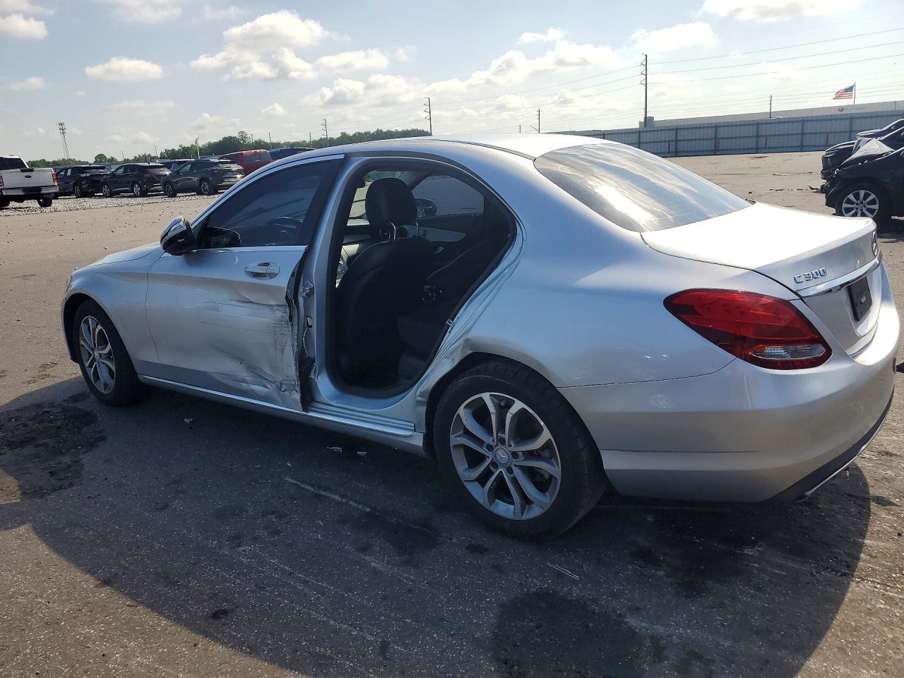 2015 Mercedes-benz C 300 Silver vin: 55SWF4JBXFU095191