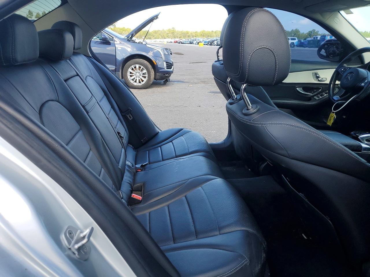 2015 Mercedes-benz C 300 Silver vin: 55SWF4JBXFU095191