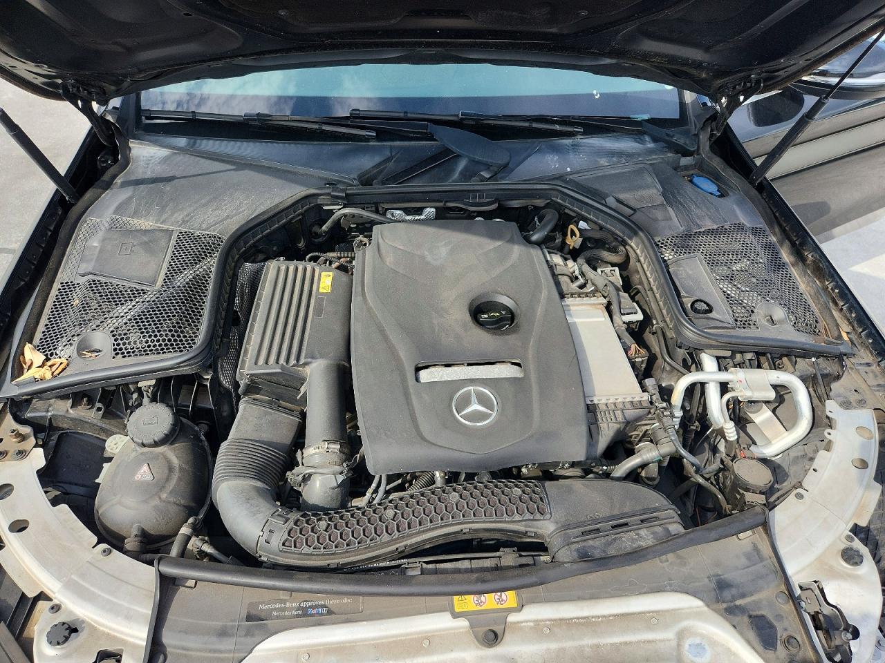 2017 Mercedes-benz C 300 Черный vin: 55SWF4JBXHU233203