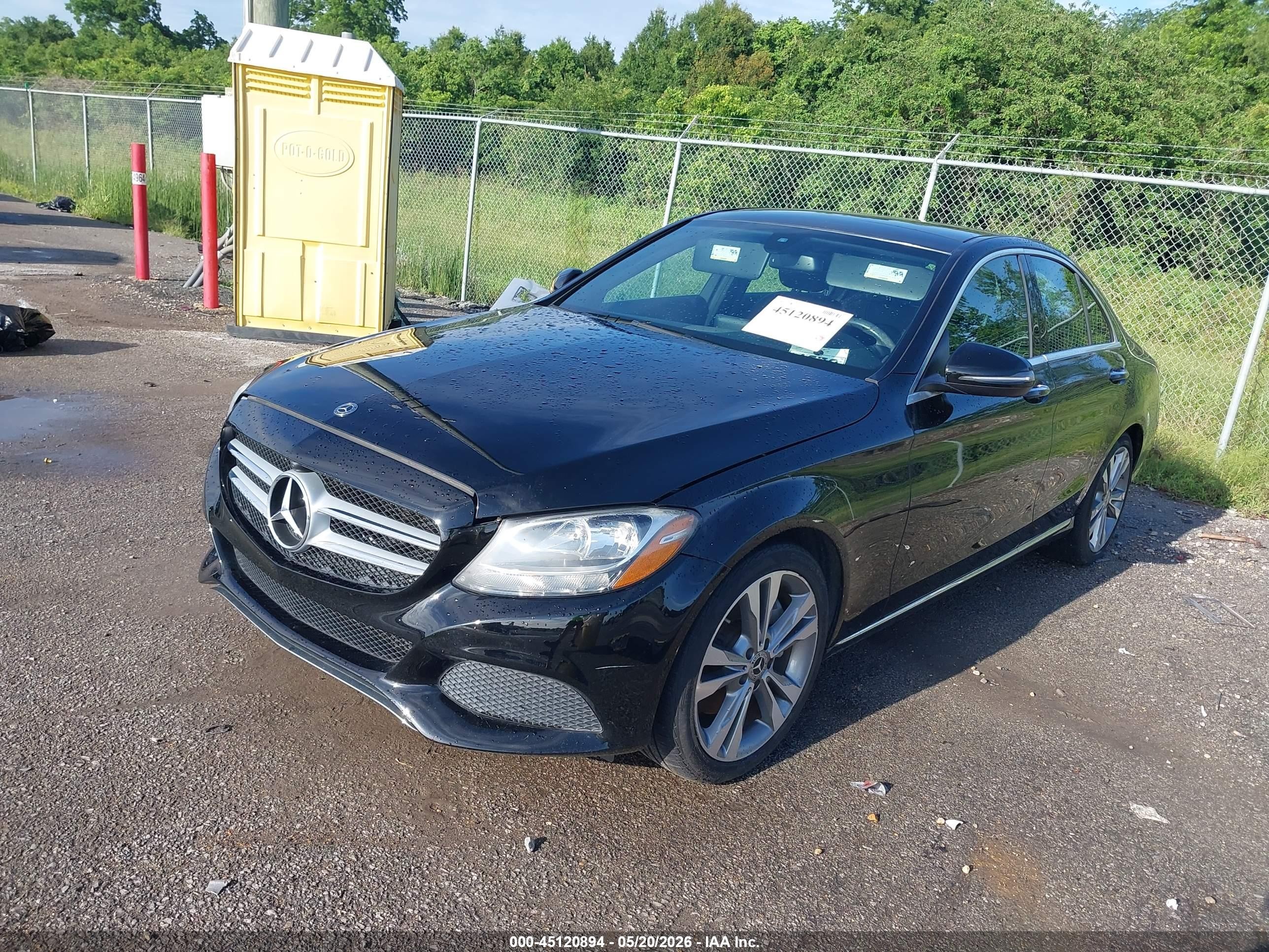 2018 Mercedes-benz C 300 Черный vin: 55SWF4JBXJU237953