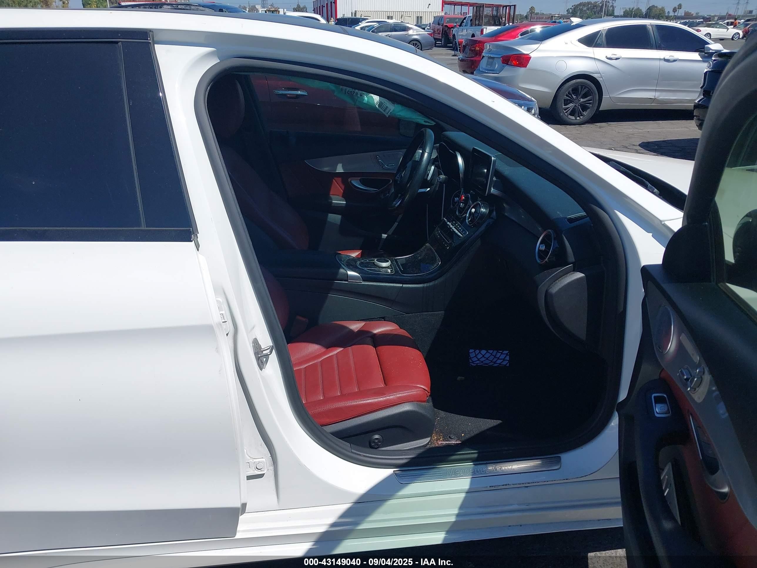 2018 Mercedes-benz C 300   White vin: 55SWF4JBXJU239816