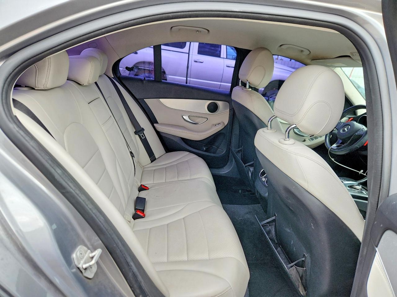 2015 Mercedes-benz C 300 4matic Silver vin: 55SWF4KB0FU016450