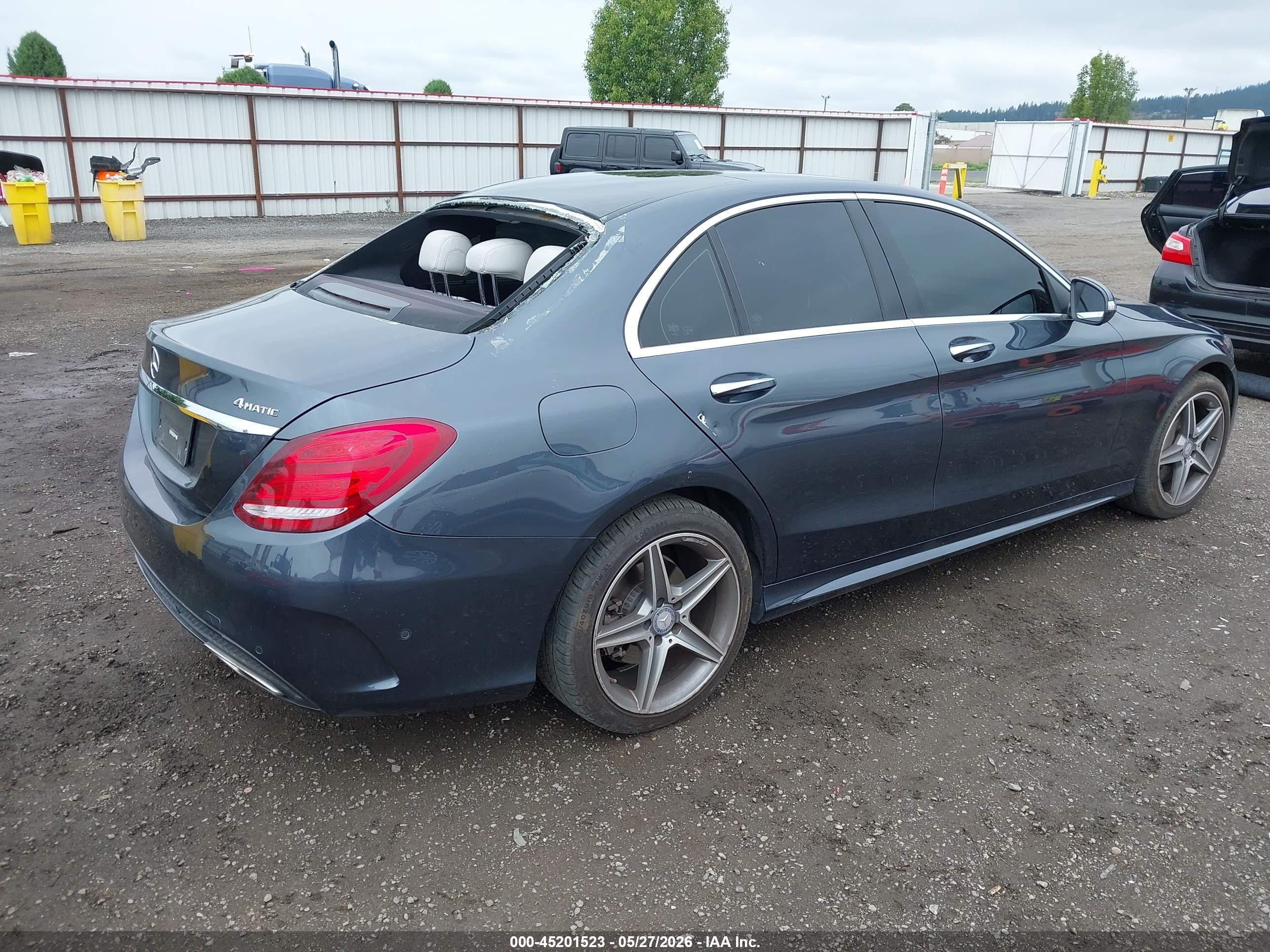 2015 Mercedes-benz C 300 Sport 4matic Black vin: 55SWF4KB0FU020160