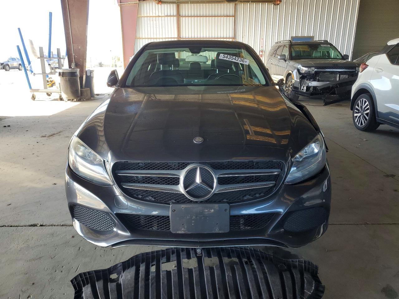 2015 Mercedes-benz C 300 4matic Серый vin: 55SWF4KB0FU033703