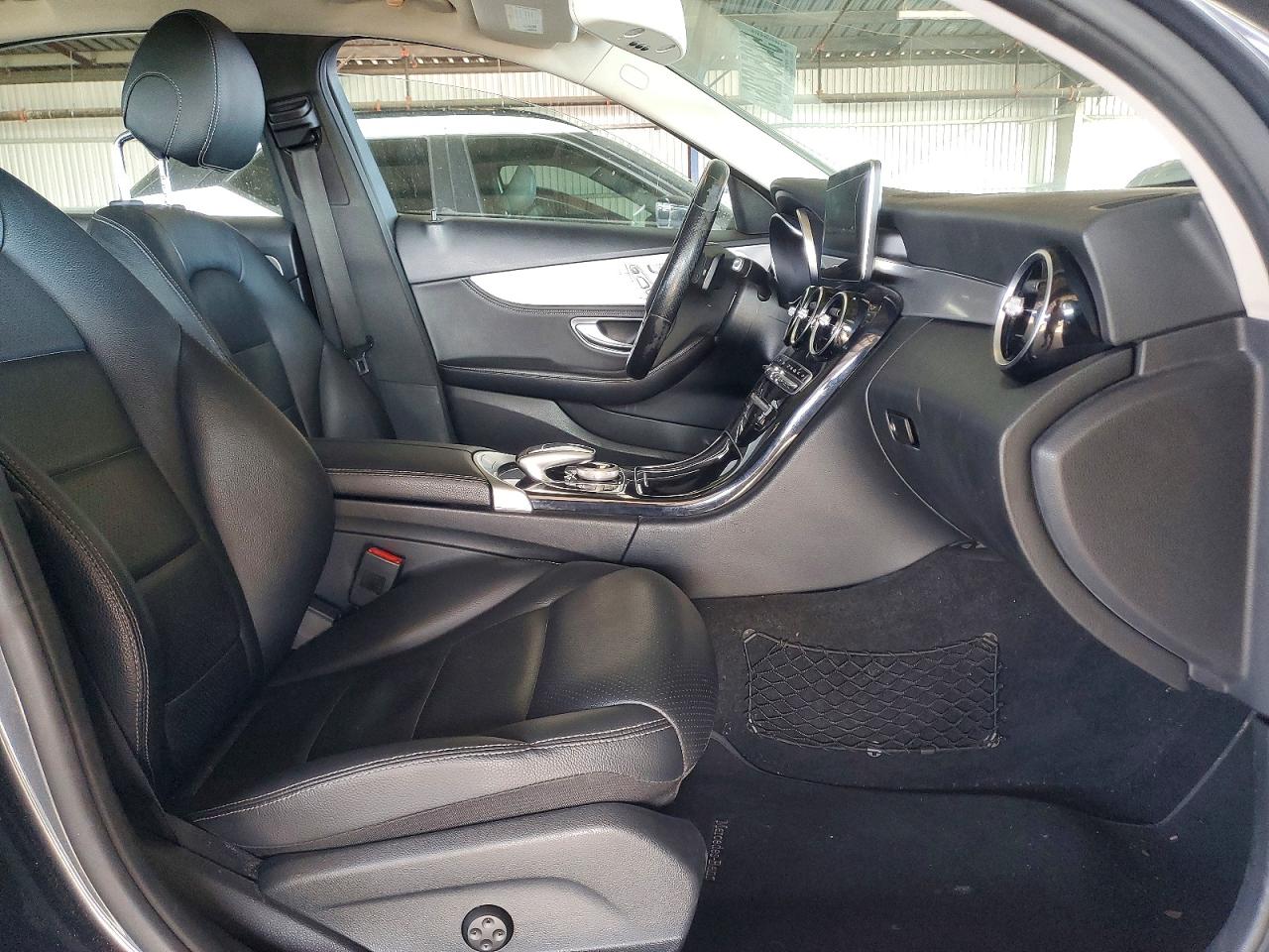 2015 Mercedes-benz C 300 4matic Серый vin: 55SWF4KB0FU033703