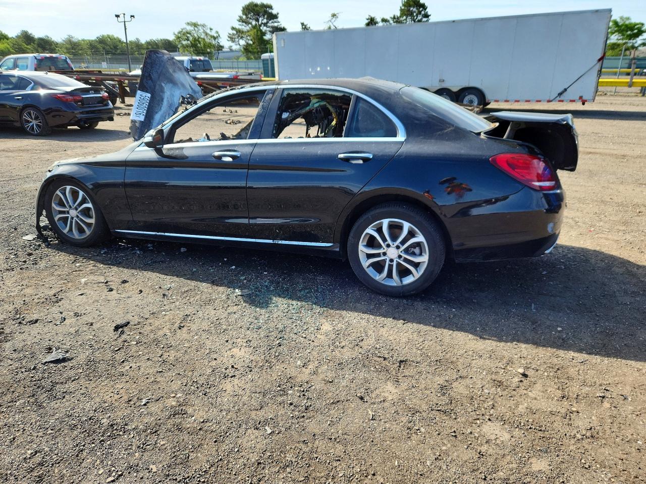 2015 Mercedes-benz C300 4 Mat Black vin: 55SWF4KB0FU060626