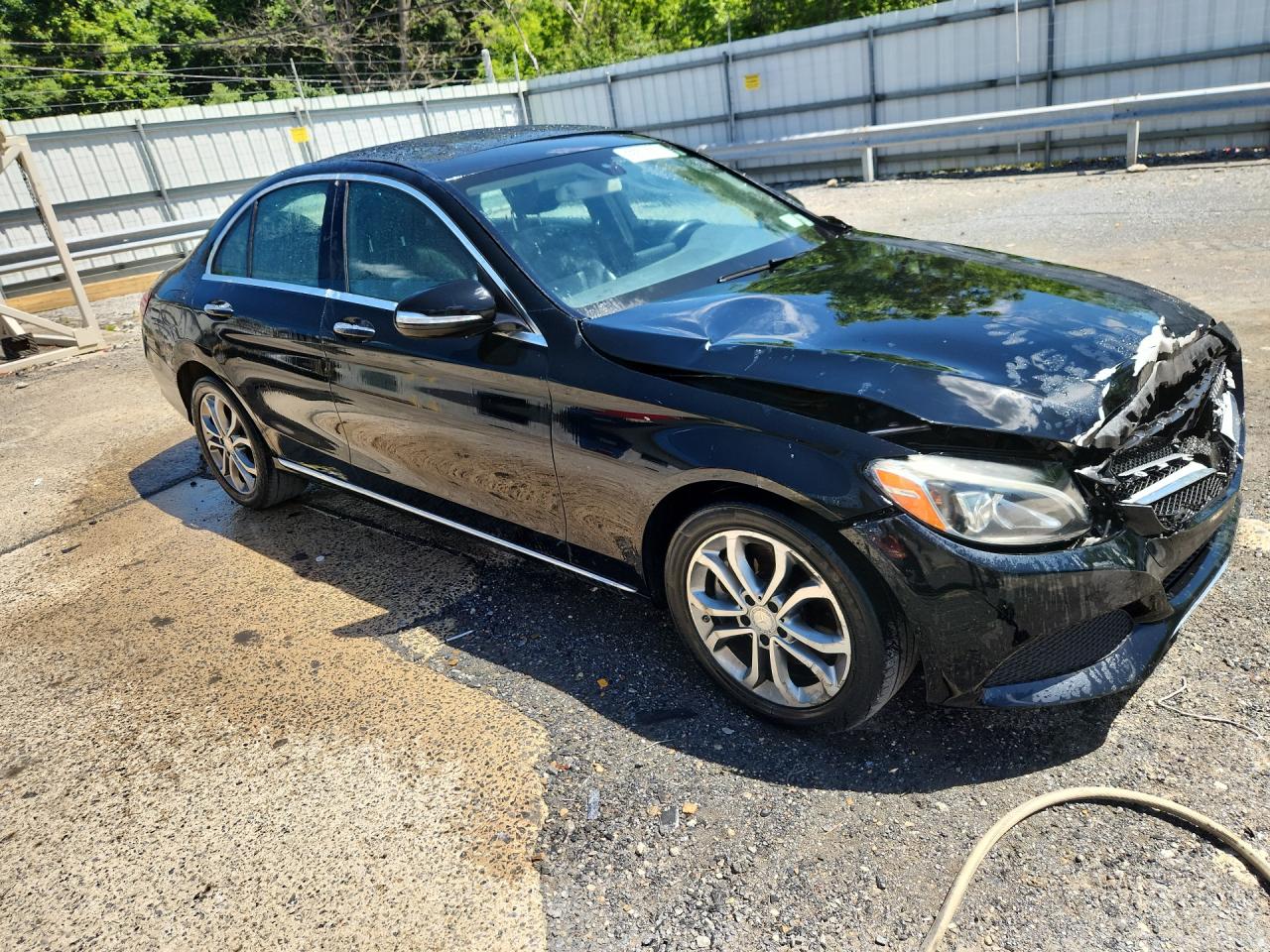 2015 Mercedes-benz C 300 4matic Черный vin: 55SWF4KB0FU068774 Damage: Front Bumper/Cover, Broken, Replacement Required