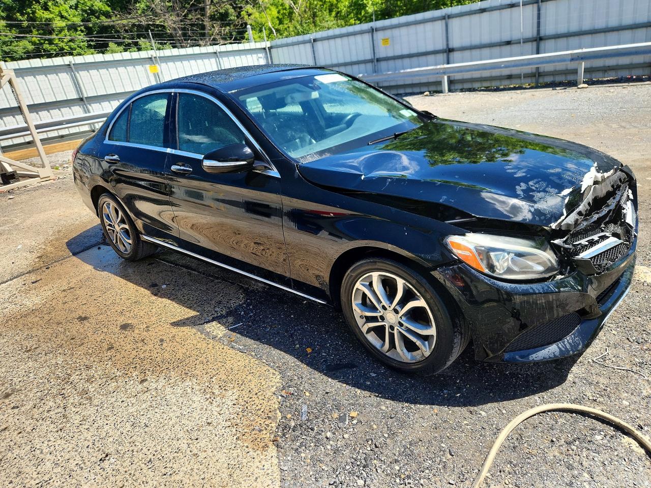 2015 Mercedes-benz C 300 4matic Черный vin: 55SWF4KB0FU068774