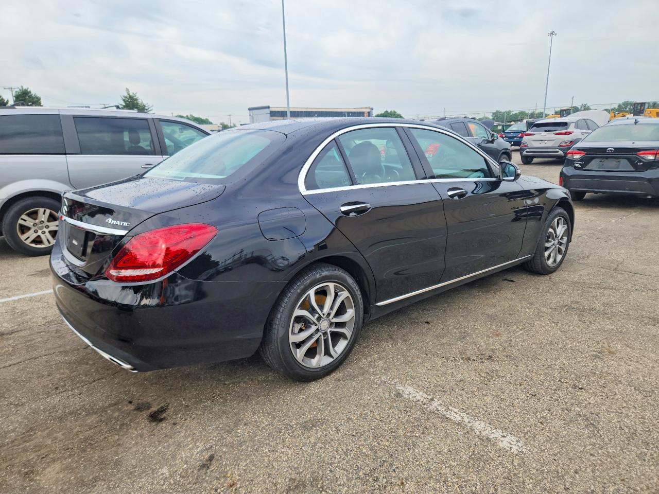 2015 Mercedes-benz C 300 4matic Черный vin: 55SWF4KB0FU077815
