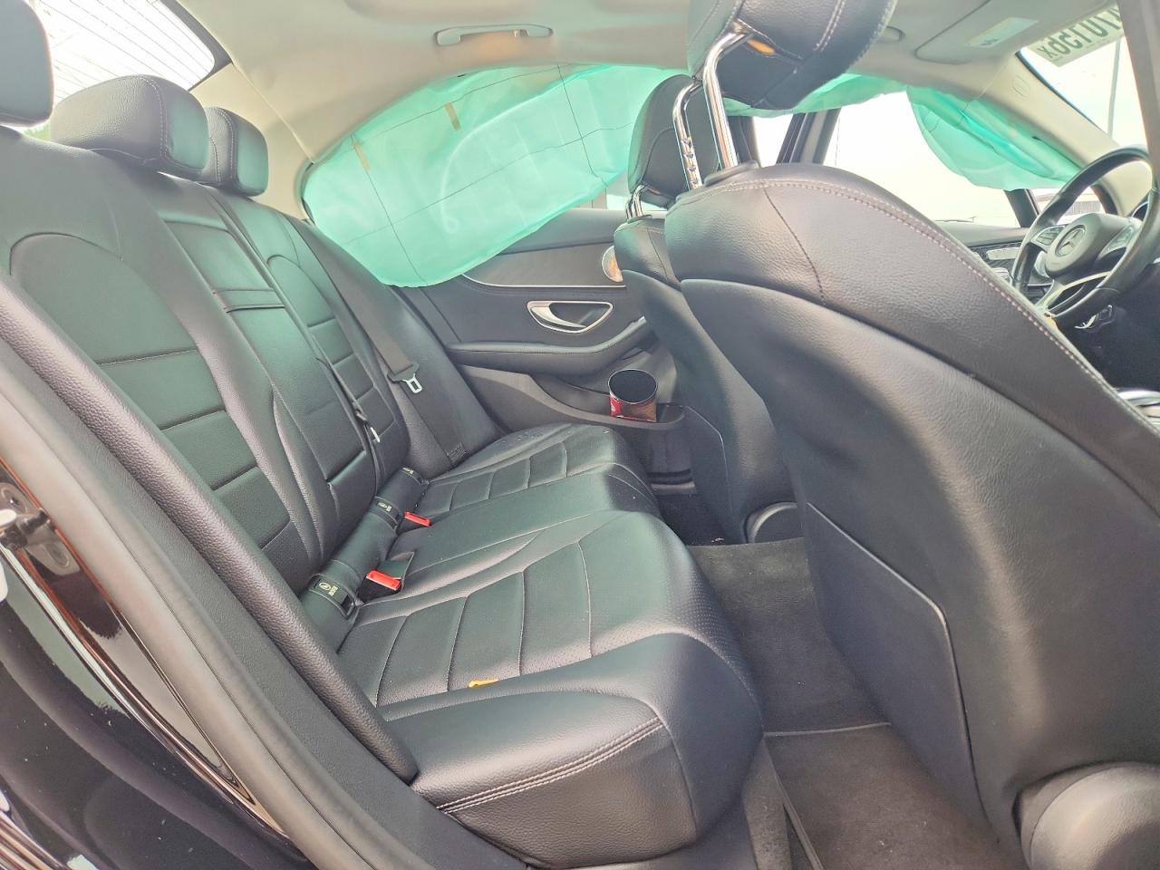 2015 Mercedes-benz C 300 4matic Черный vin: 55SWF4KB0FU077815