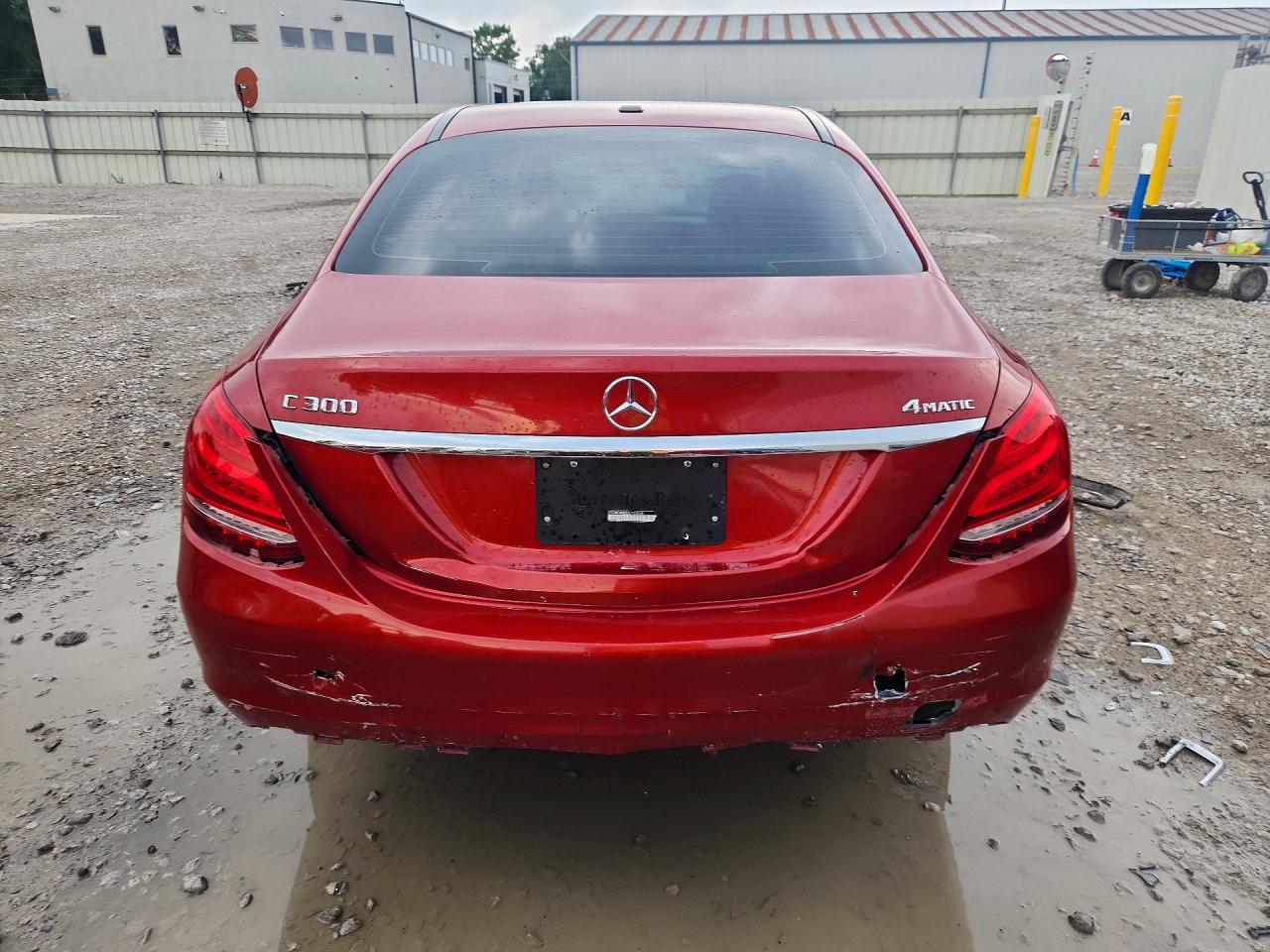 2016 Mercedes-benz C 300 4matic Red vin: 55SWF4KB0GU103038