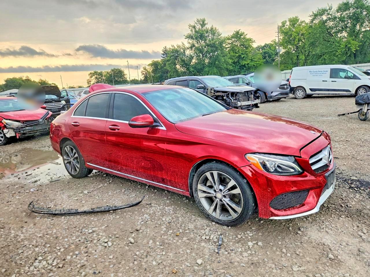 2016 Mercedes-benz C 300 4matic Red vin: 55SWF4KB0GU103038
