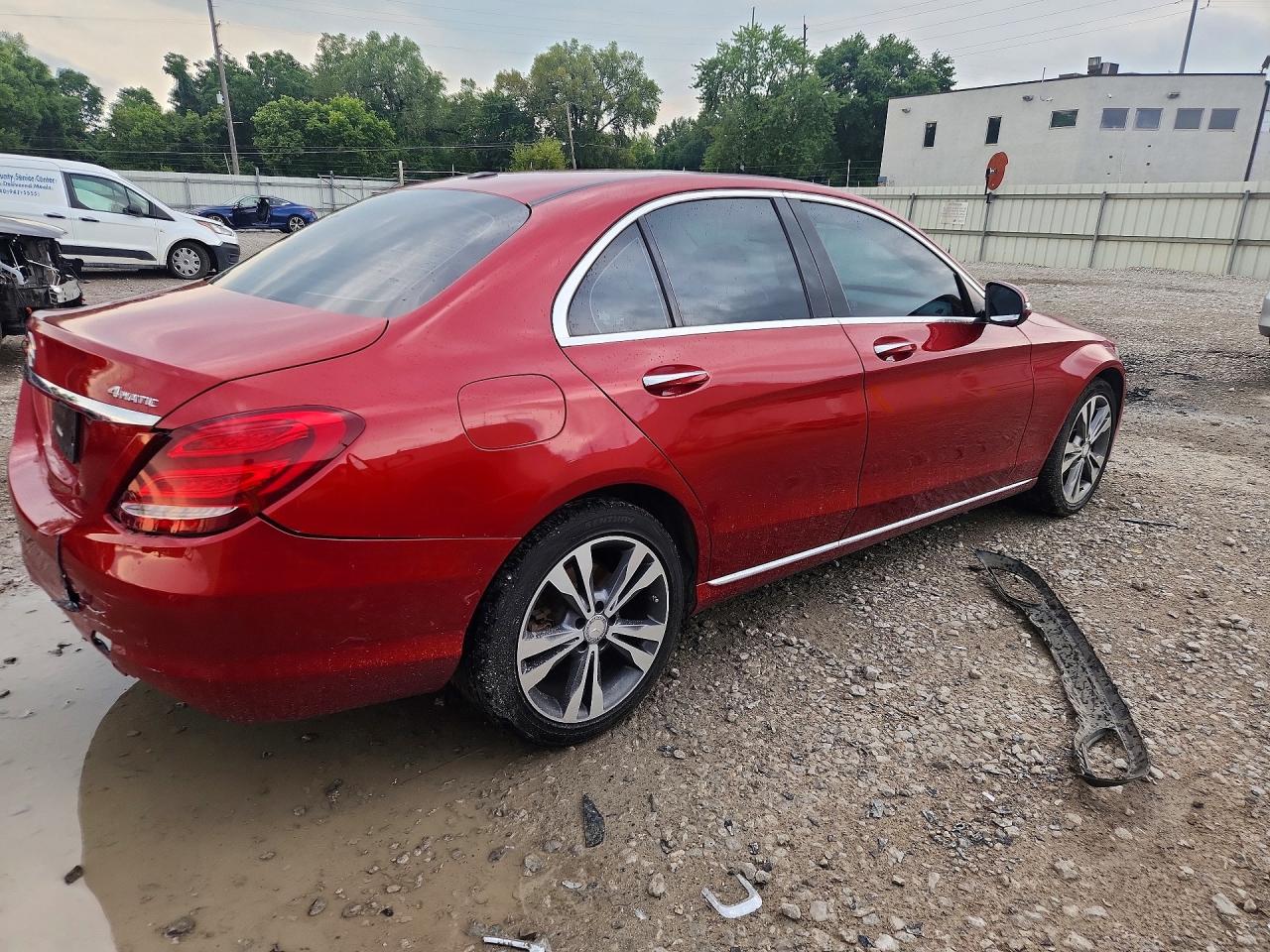 2016 Mercedes-benz C 300 4matic Red vin: 55SWF4KB0GU103038