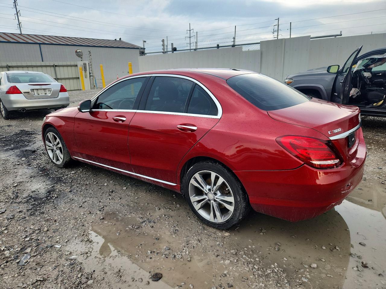 2016 Mercedes-benz C 300 4matic Red vin: 55SWF4KB0GU103038