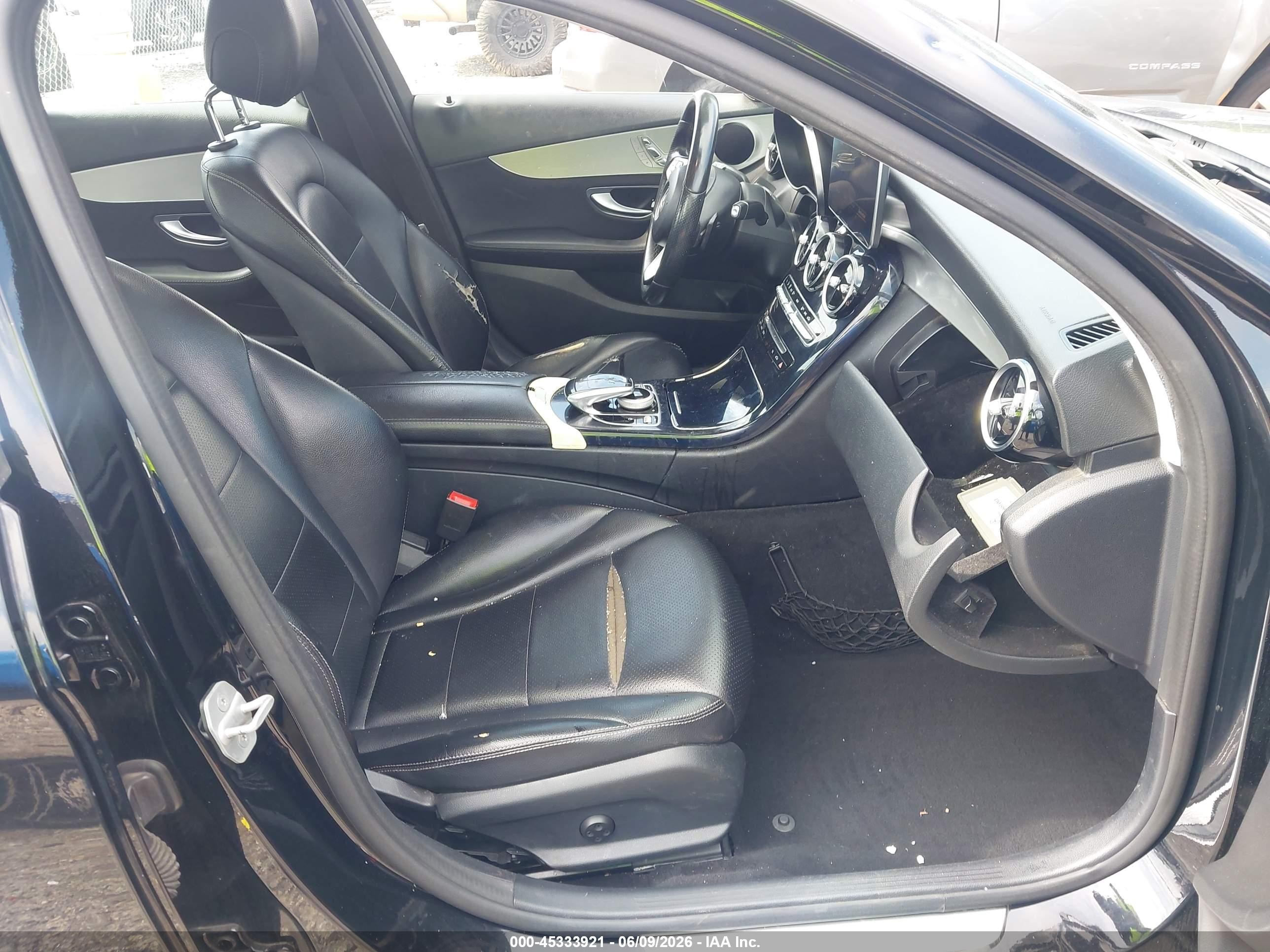 2016 Mercedes-benz C 300 4matic Black vin: 55SWF4KB0GU148920
