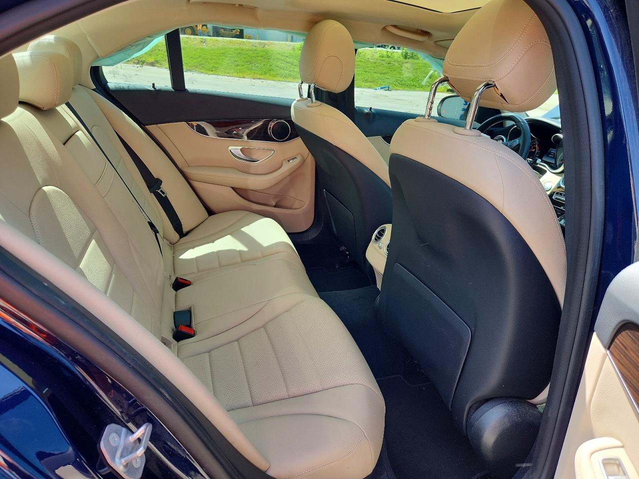 2017 Mercedes-benz C 300 4matic Blue vin: 55SWF4KB0HU225478