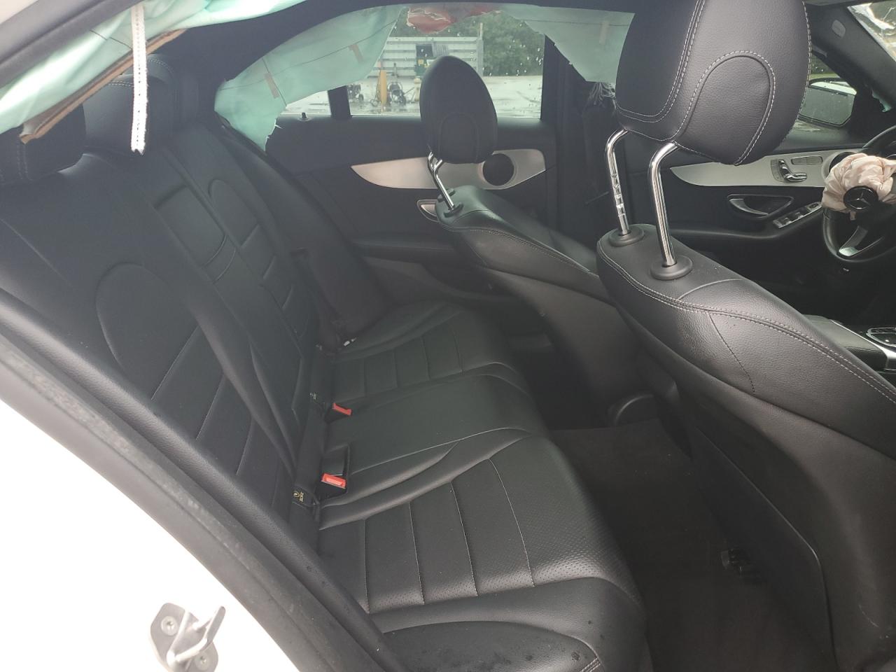 2018 Mercedes-benz C 300 4matic White vin: 55SWF4KB0JU241962