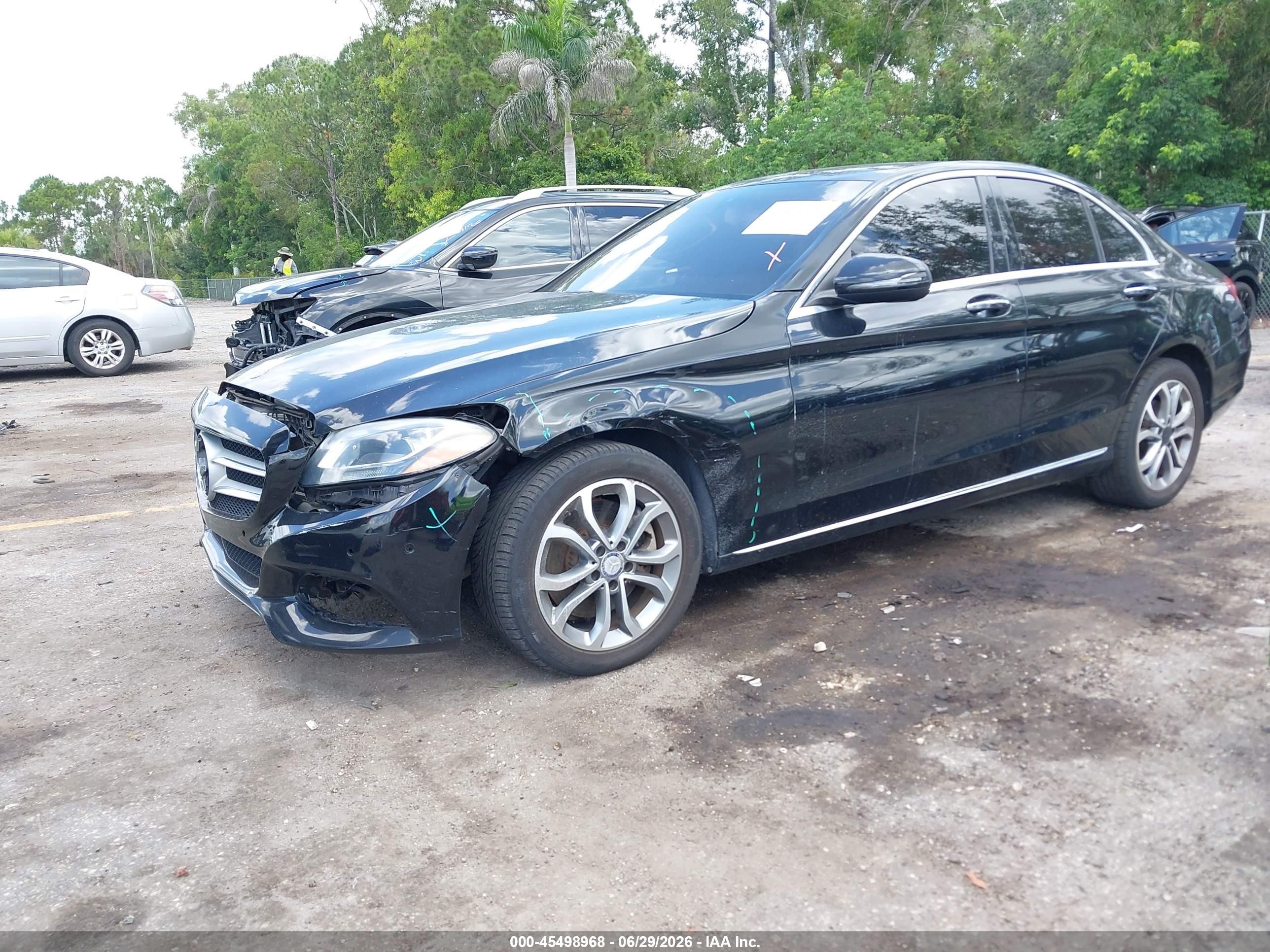 2015 Mercedes-benz C 300 4matic vin: 55SWF4KB1FU004677