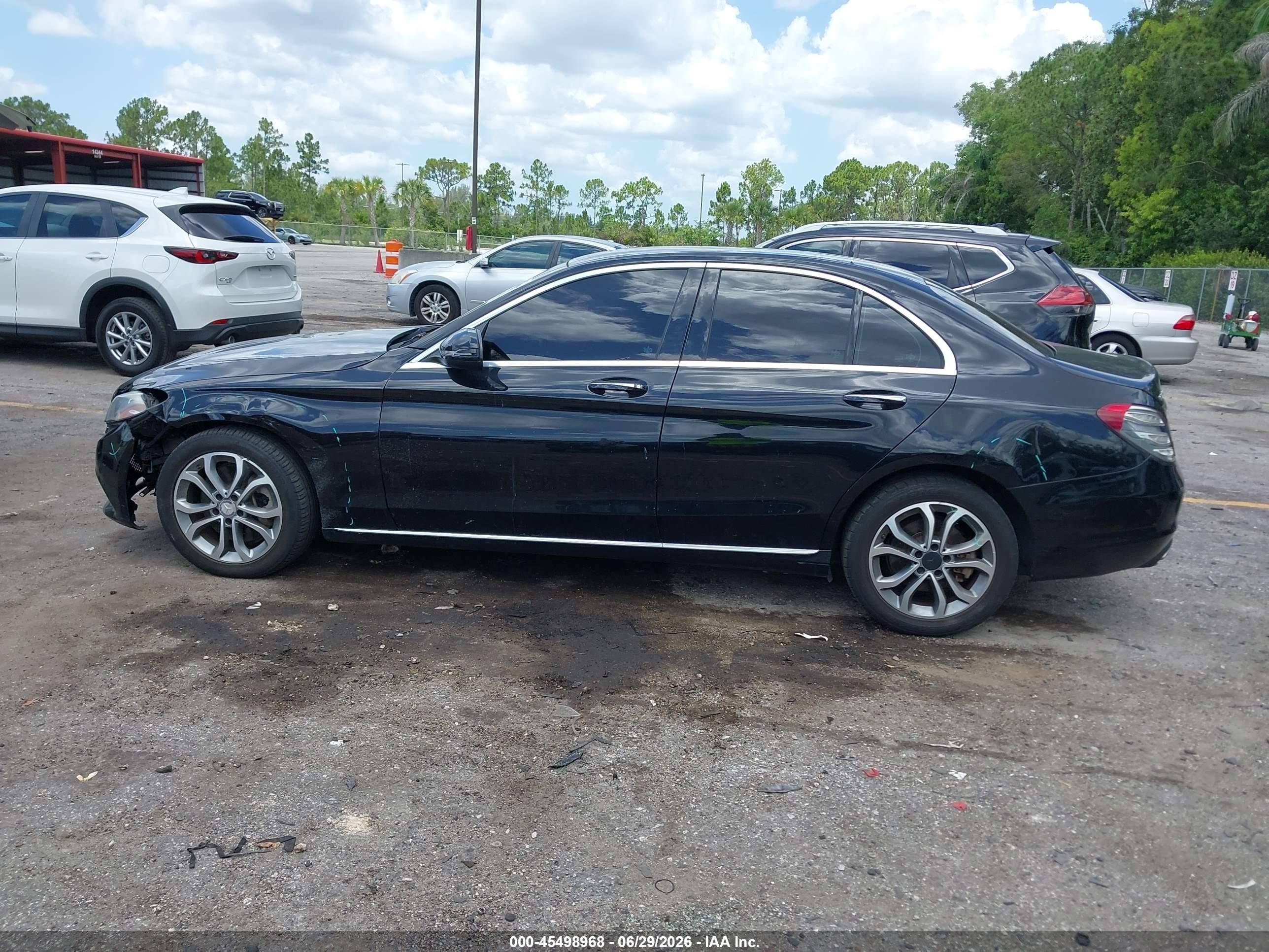 2015 Mercedes-benz C 300 4matic vin: 55SWF4KB1FU004677