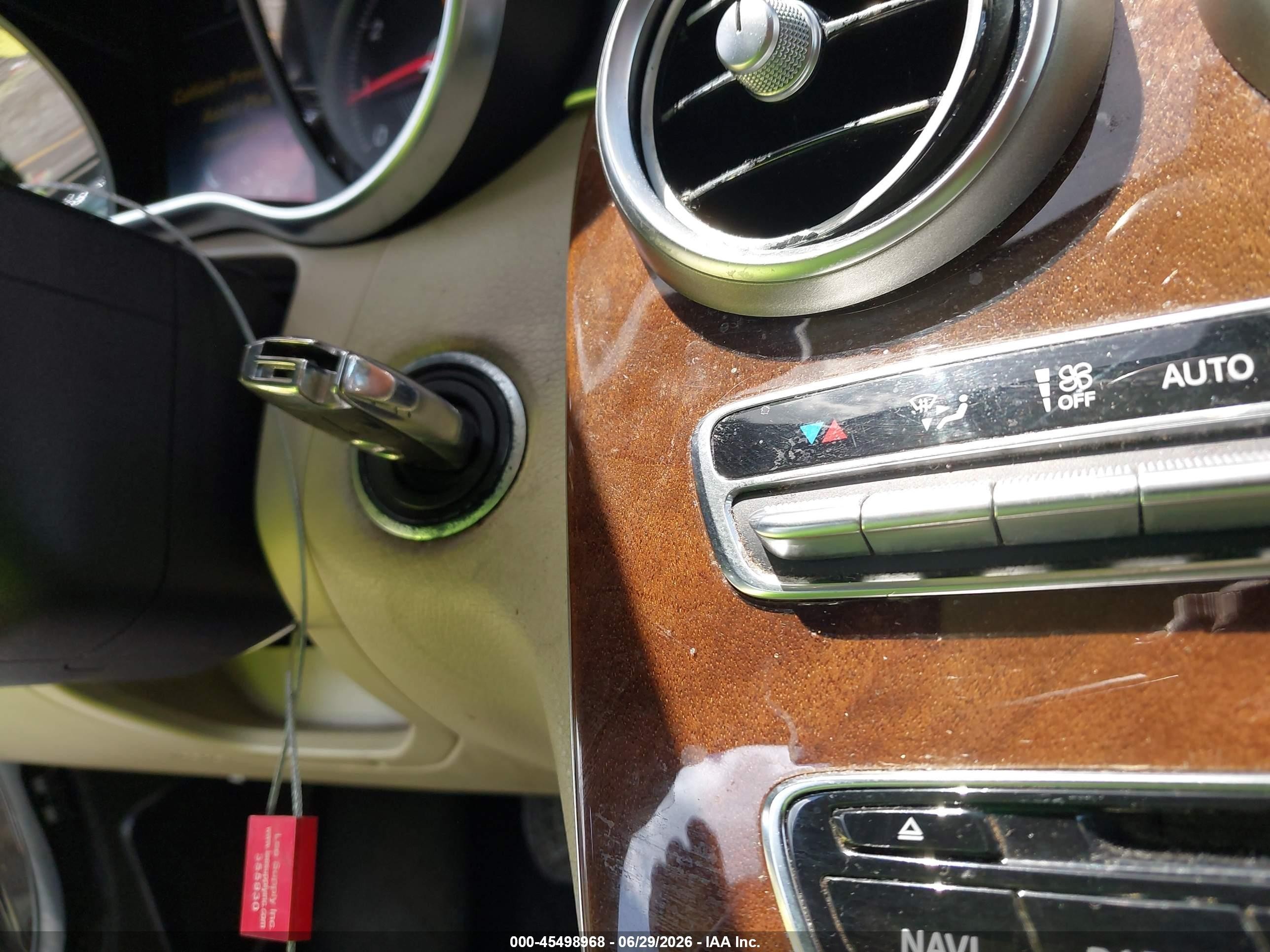 2015 Mercedes-benz C 300 4matic vin: 55SWF4KB1FU004677