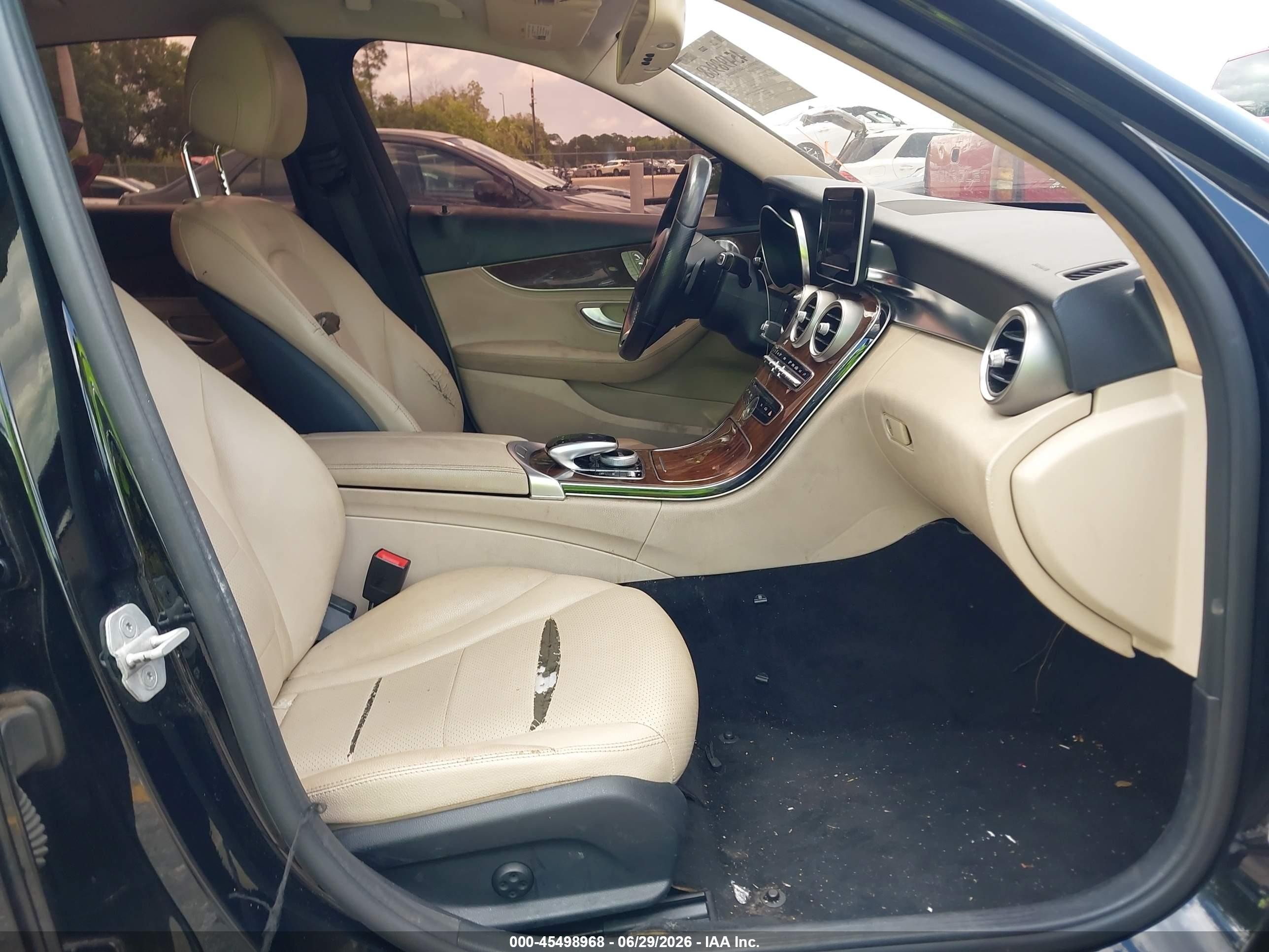 2015 Mercedes-benz C 300 4matic vin: 55SWF4KB1FU004677
