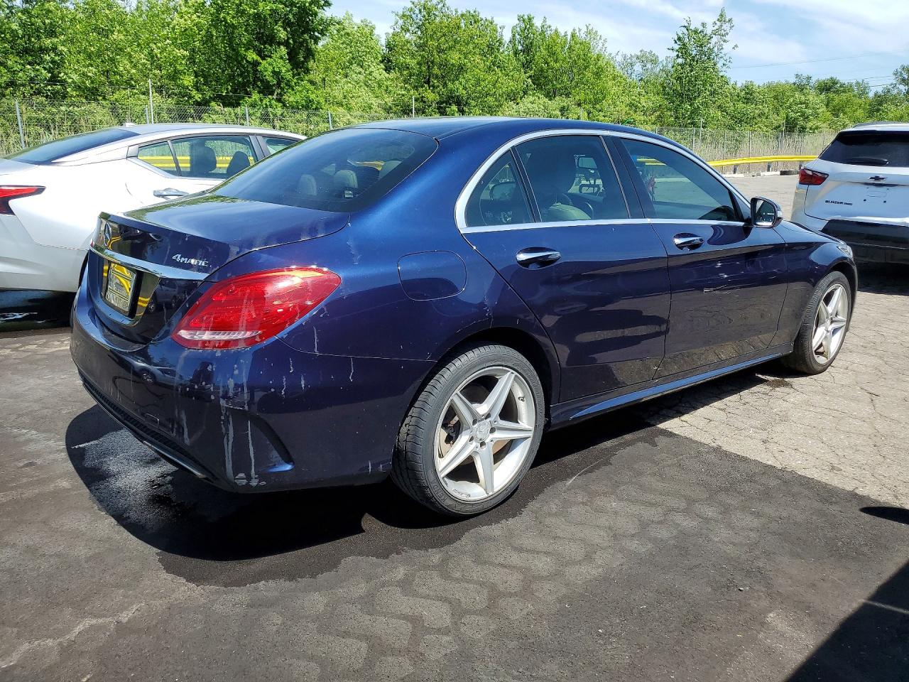 2015 Mercedes-benz C 300 4matic Синий vin: 55SWF4KB1FU009300