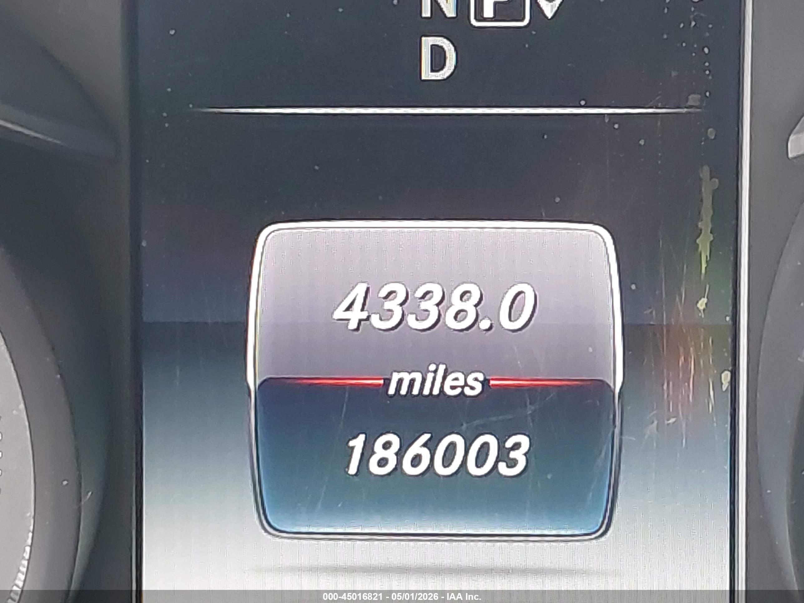 2015 Mercedes-benz C 300 4matic Белый vin: 55SWF4KB1FU011838