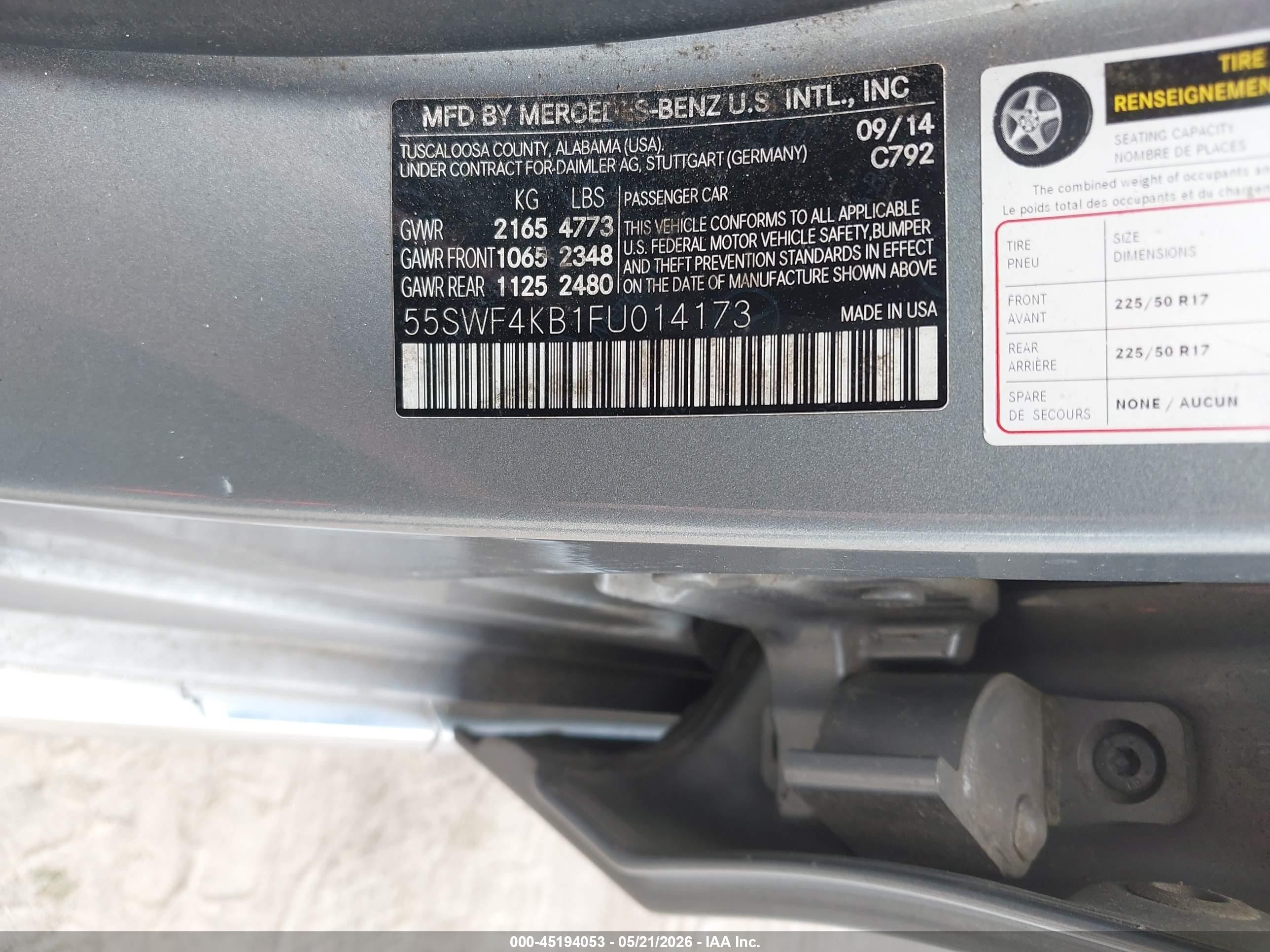 2015 Mercedes-benz C 300 4matic Серебряный vin: 55SWF4KB1FU014173
