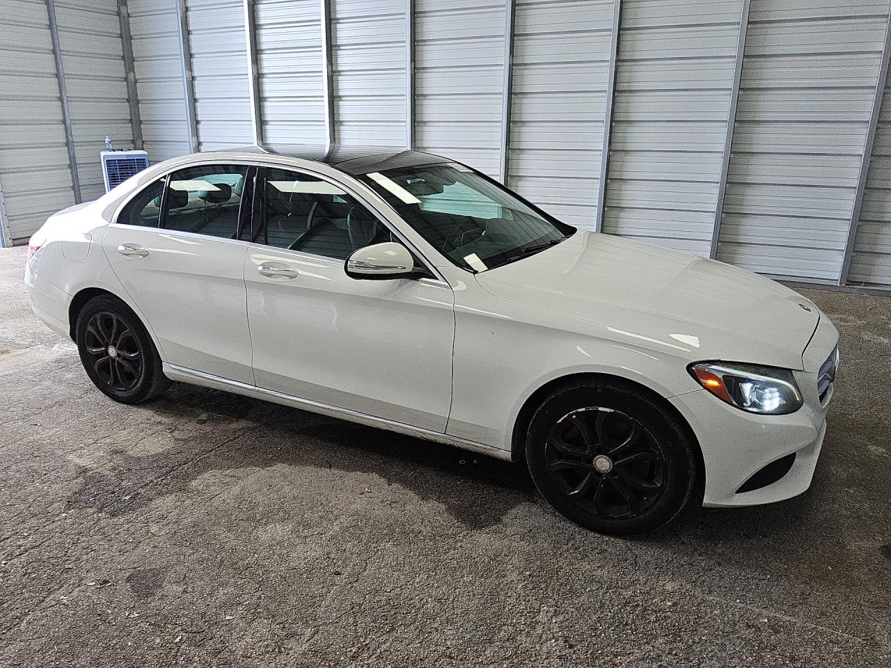 2015 Mercedes-benz C 300 4matic White vin: 55SWF4KB1FU015226 Damage: Right Front Fender, Heavy Scratch, 1 To 2 Inches