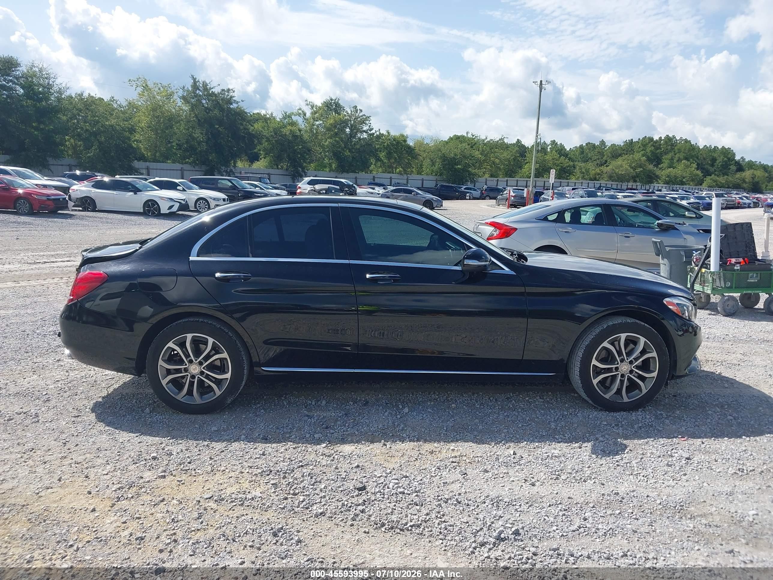 2015 Mercedes-benz C 300 4matic Black vin: 55SWF4KB1FU020717