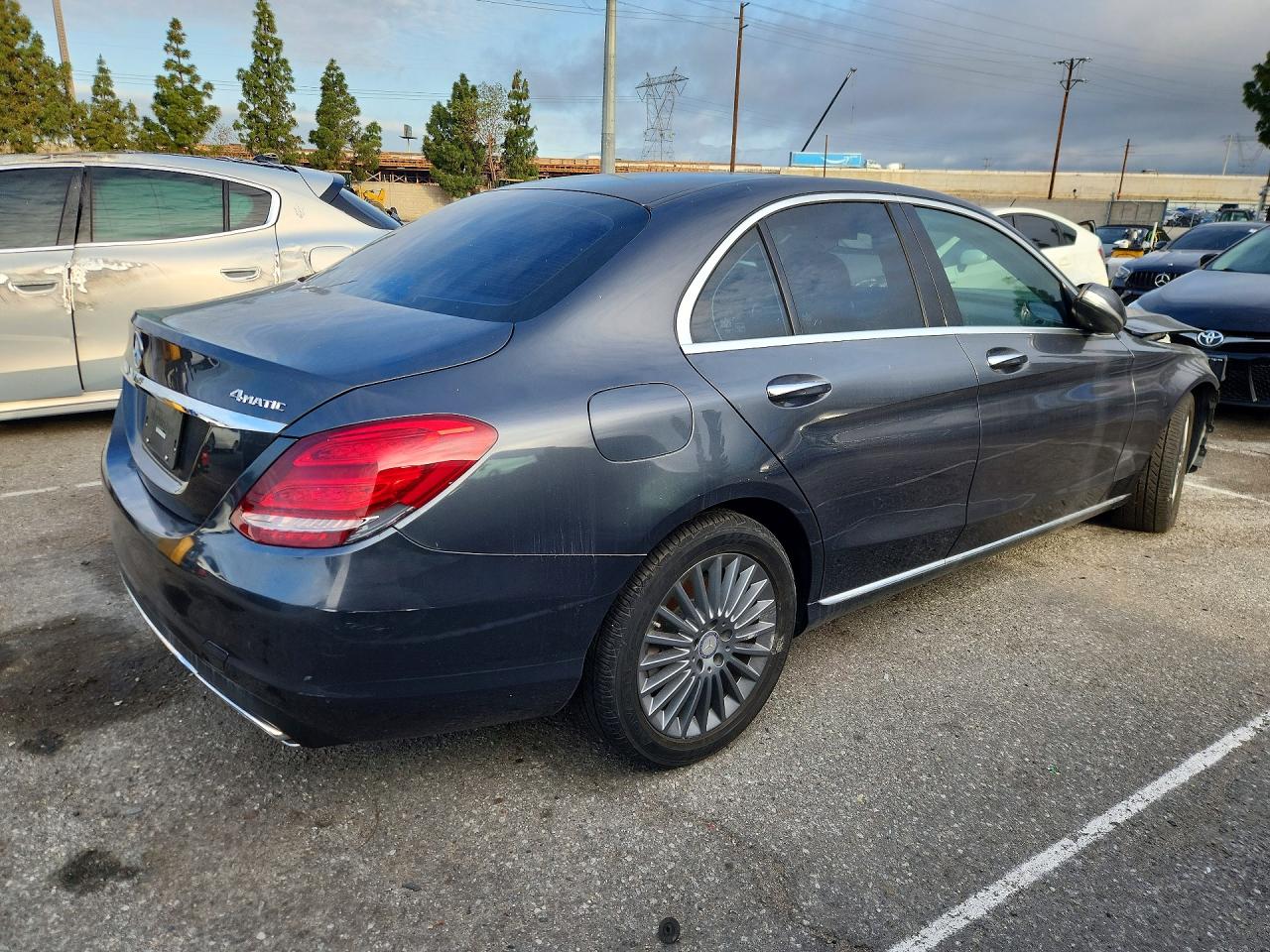 2015 Mercedes-benz C 300 4matic Gray vin: 55SWF4KB1FU027733