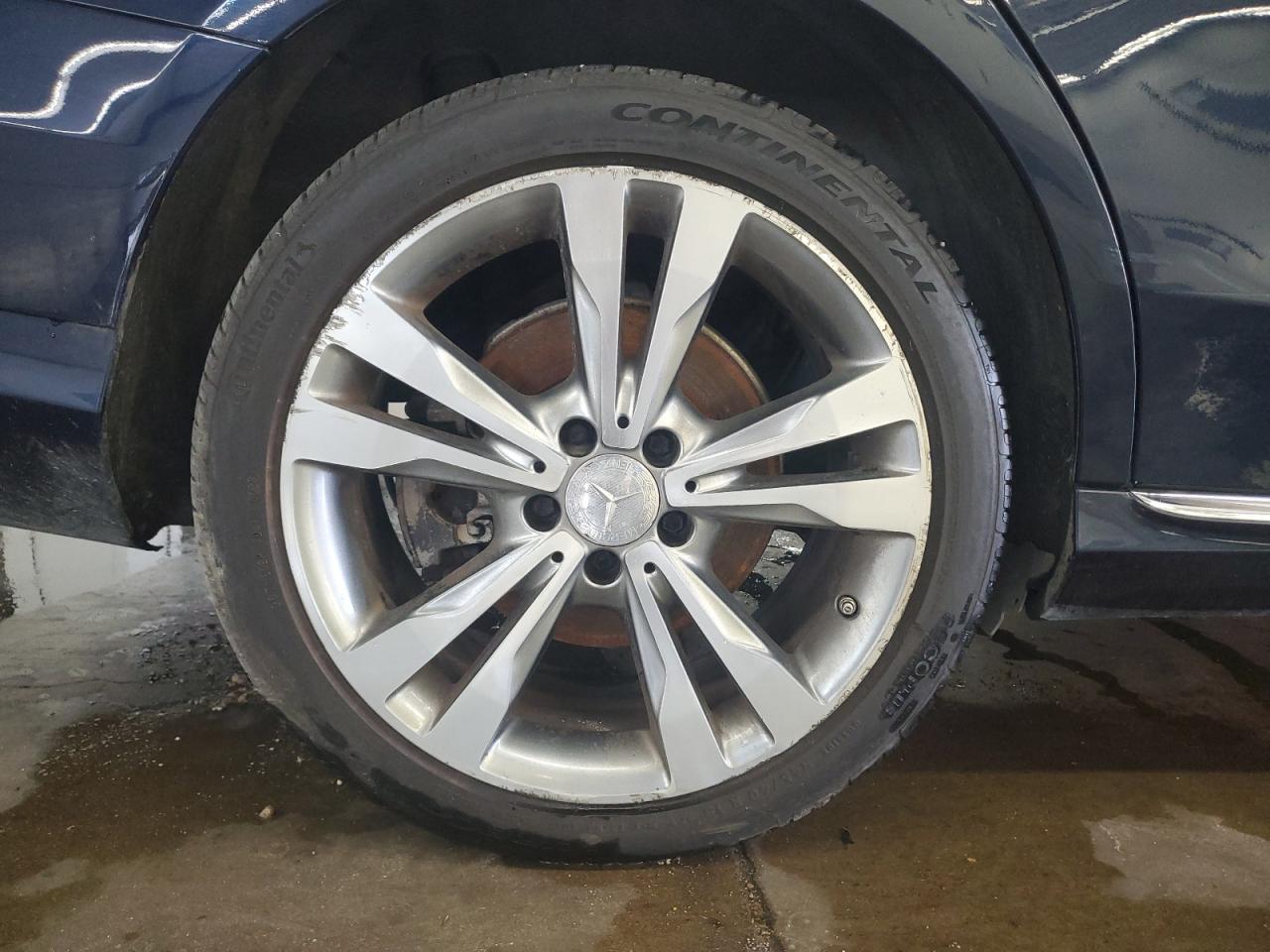 2015 Mercedes-benz C 300 4matic Blue vin: 55SWF4KB1FU027781 Damage: Right Rear Wheel, Curb Rash, > 12 Inches