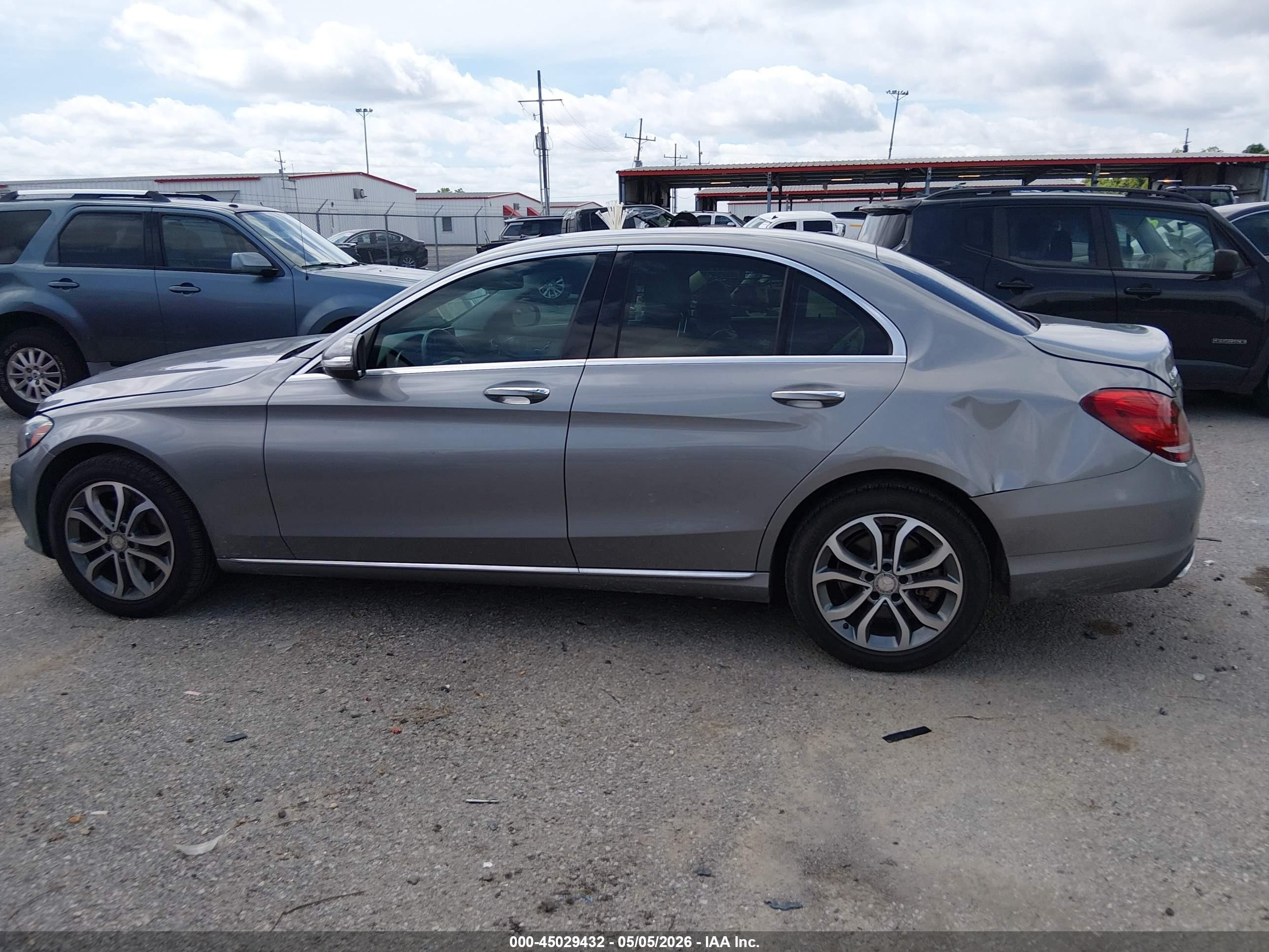 2015 Mercedes-benz C 300 4matic Gray vin: 55SWF4KB1FU032771
