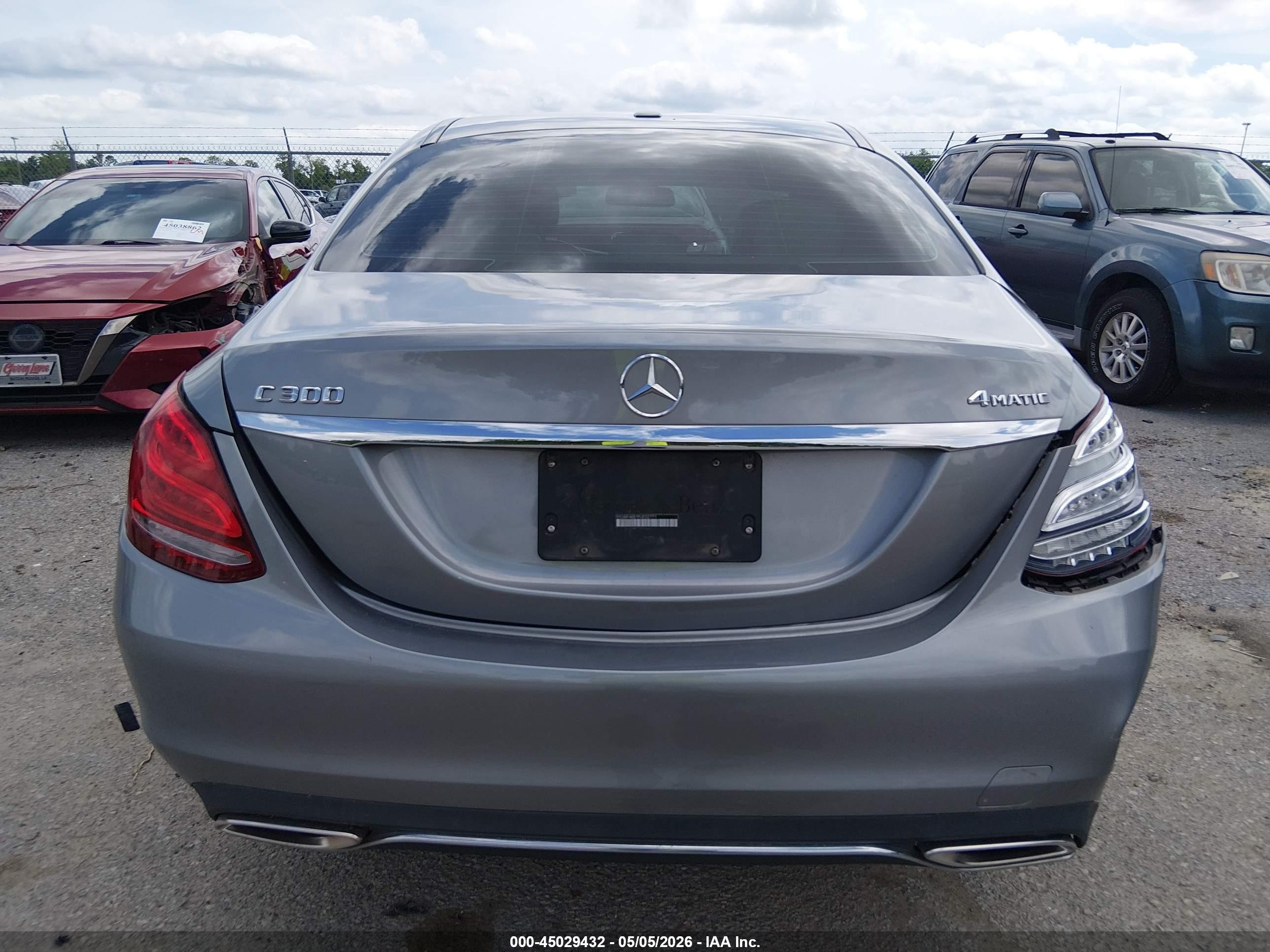 2015 Mercedes-benz C 300 4matic Gray vin: 55SWF4KB1FU032771