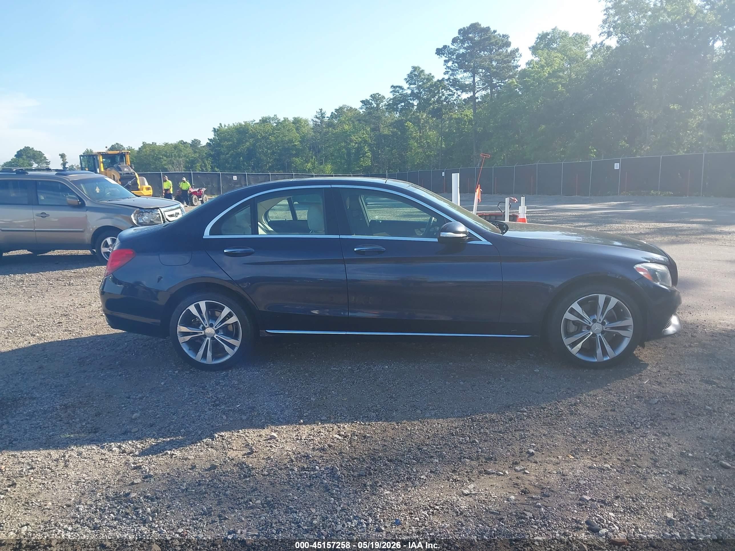 2015 Mercedes-benz C 300 4matic Blue vin: 55SWF4KB1FU038117