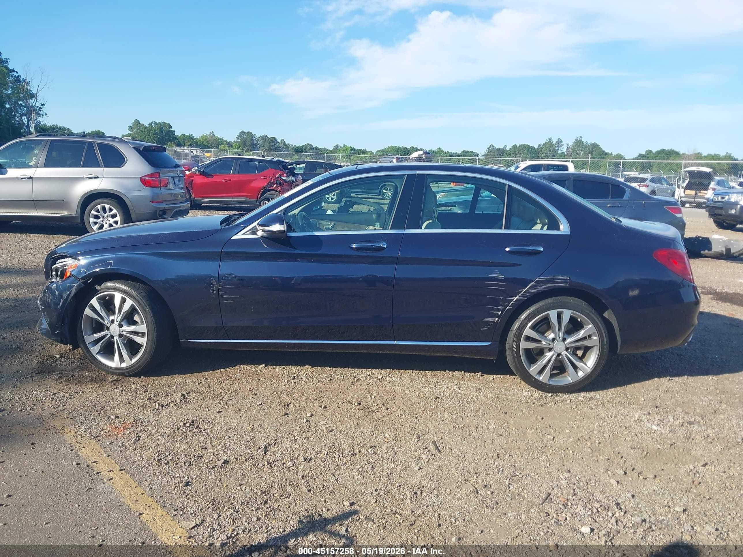 2015 Mercedes-benz C 300 4matic Blue vin: 55SWF4KB1FU038117