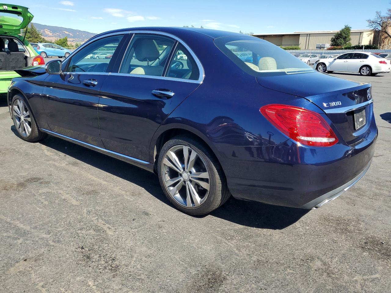 2015 Mercedes-benz C 300 4matic Blue vin: 55SWF4KB1FU040045