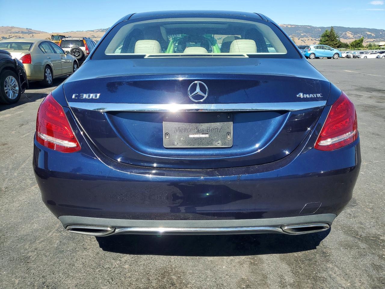 2015 Mercedes-benz C 300 4matic Blue vin: 55SWF4KB1FU040045