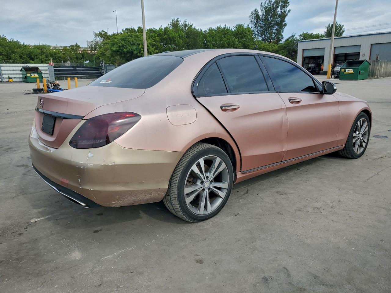 2015 Mercedes-benz C 300 4matic Розовый vin: 55SWF4KB1FU040479